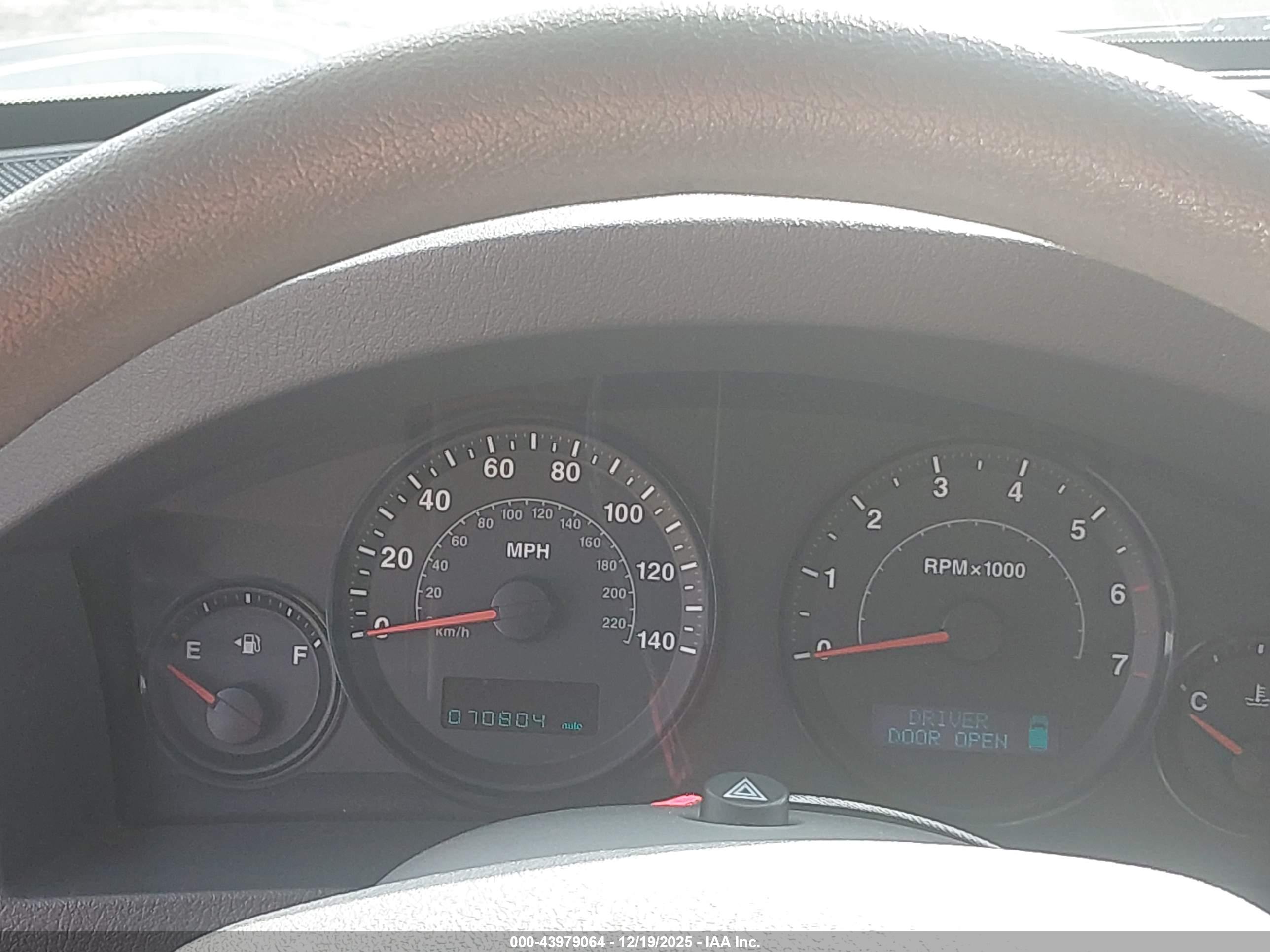 JEEP GRAND image 7