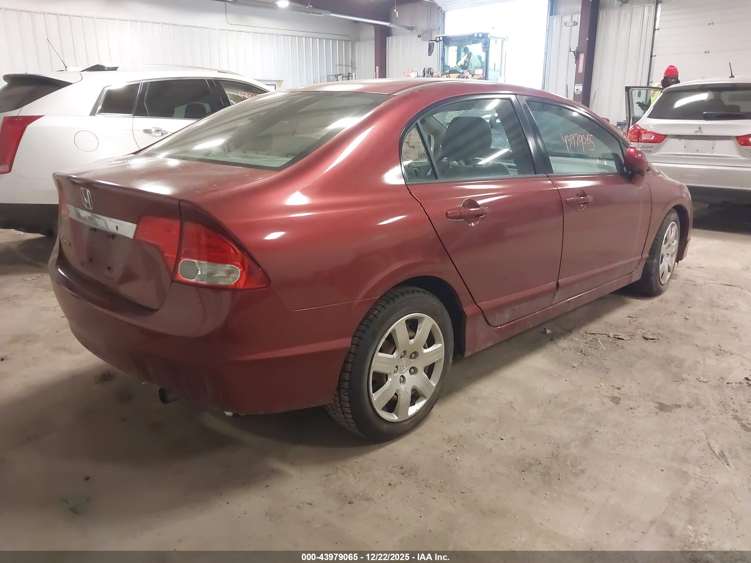 HONDA CIVIC image 4
