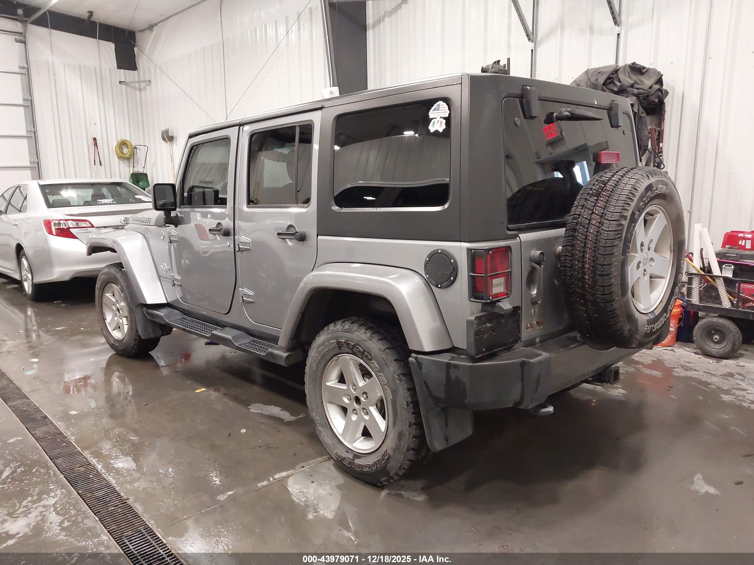 JEEP WRANGLER image 3