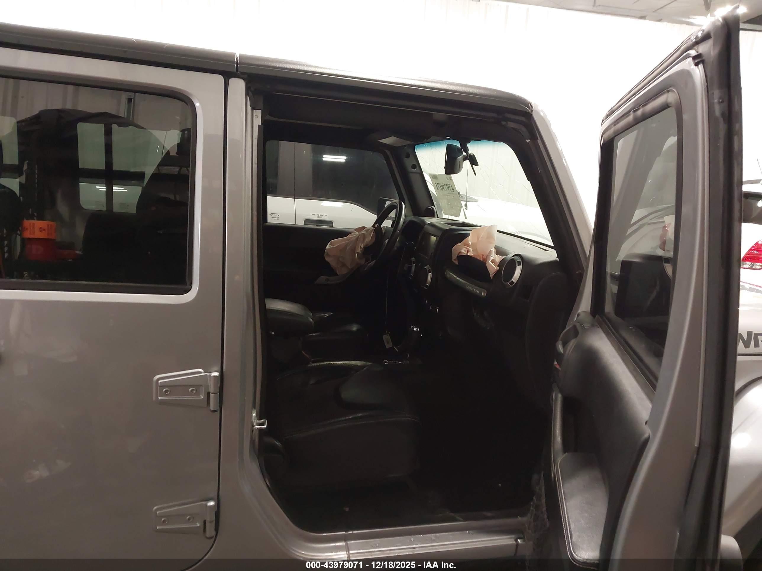 JEEP WRANGLER image 5
