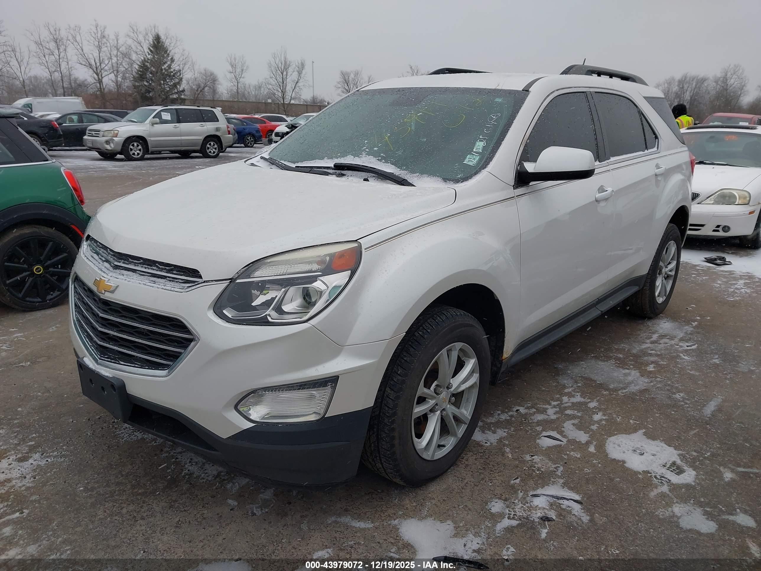 CHEVROLET EQUINOX image 2