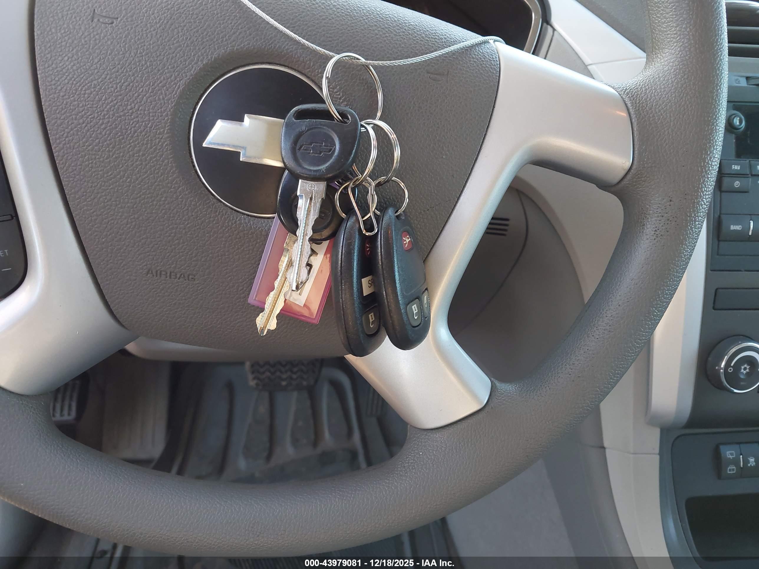 CHEVROLET TRAVERSE image 11