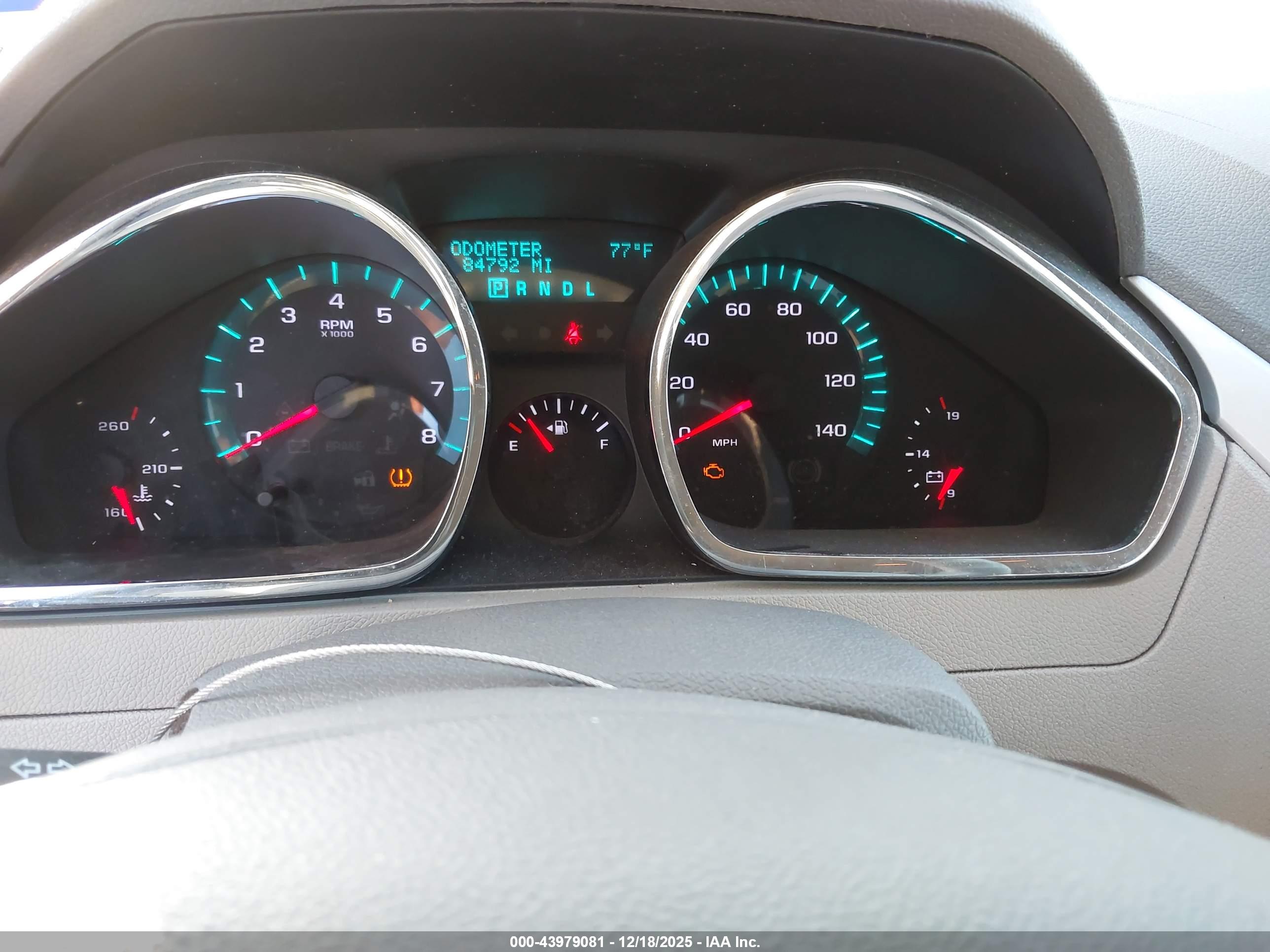 CHEVROLET TRAVERSE image 7