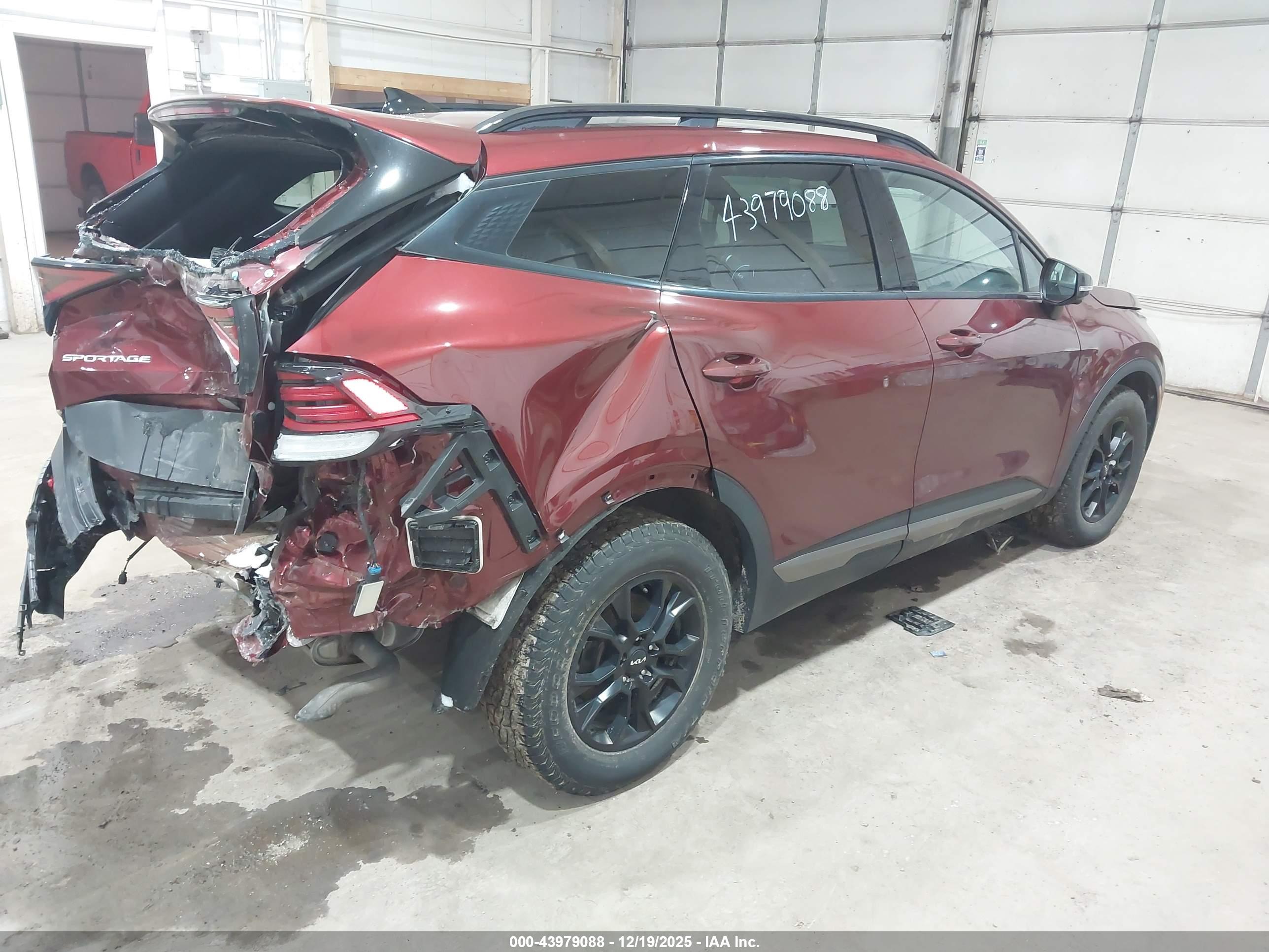 KIA SPORTAGE image 4