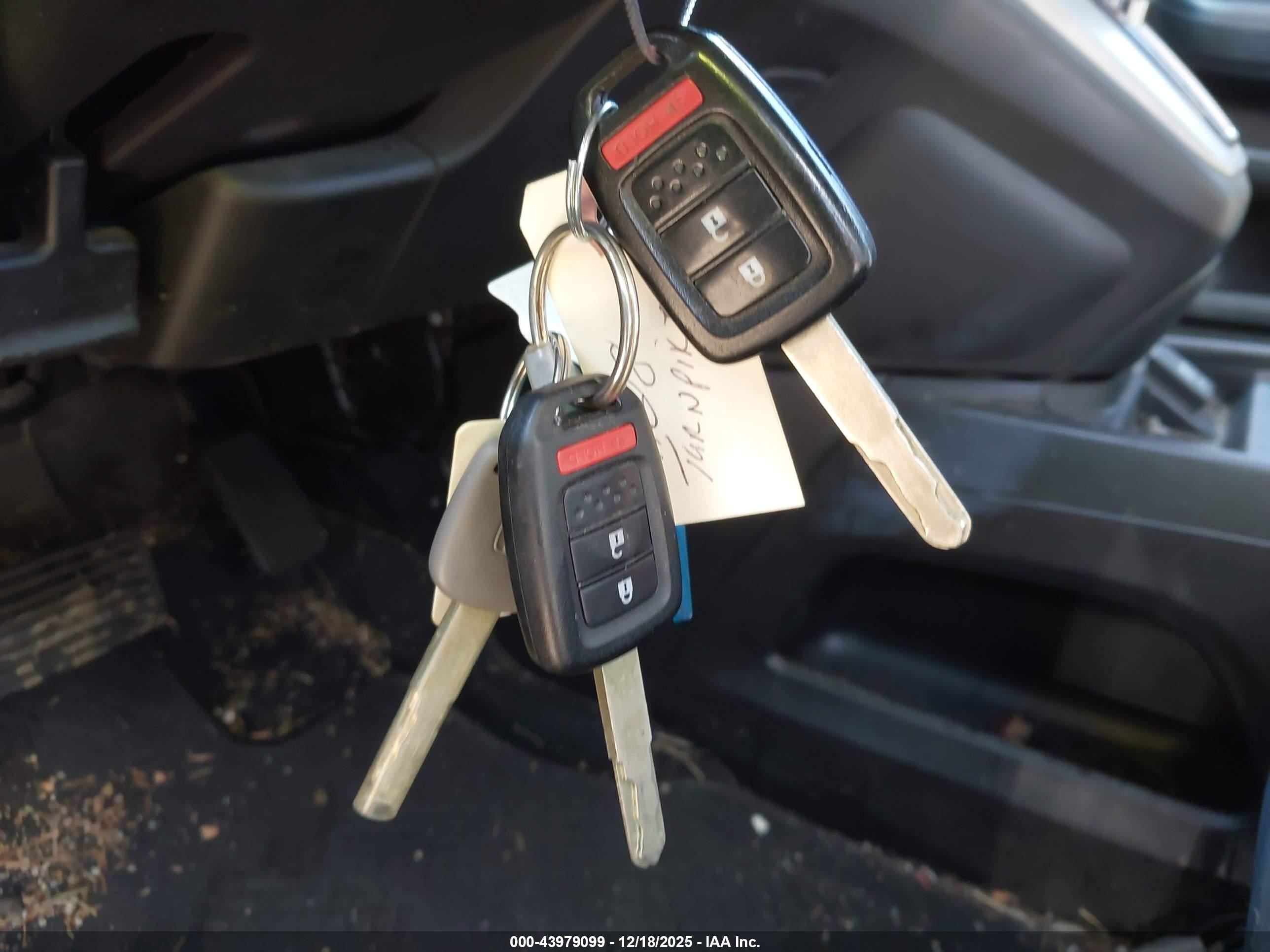 HONDA CR-V image 11