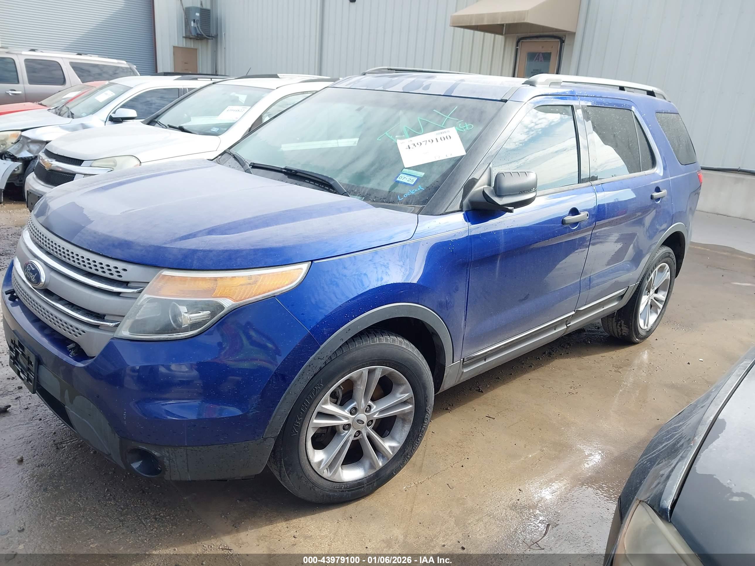 FORD EXPLORER image 2