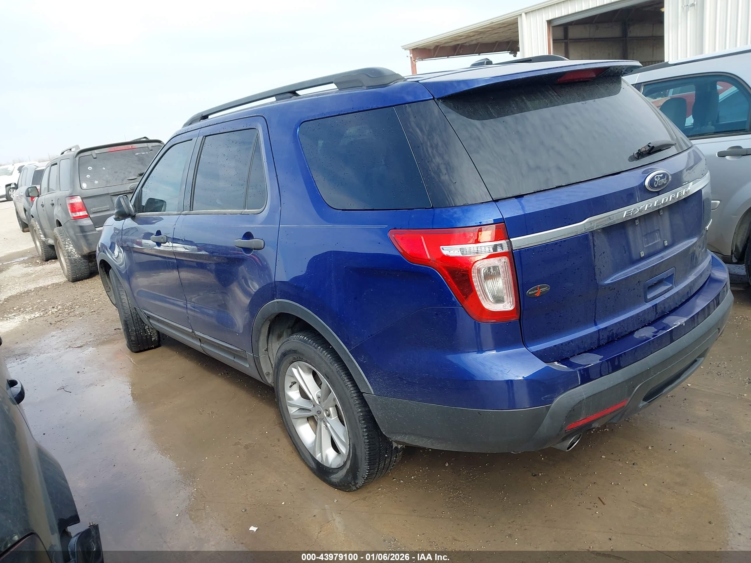 FORD EXPLORER image 3