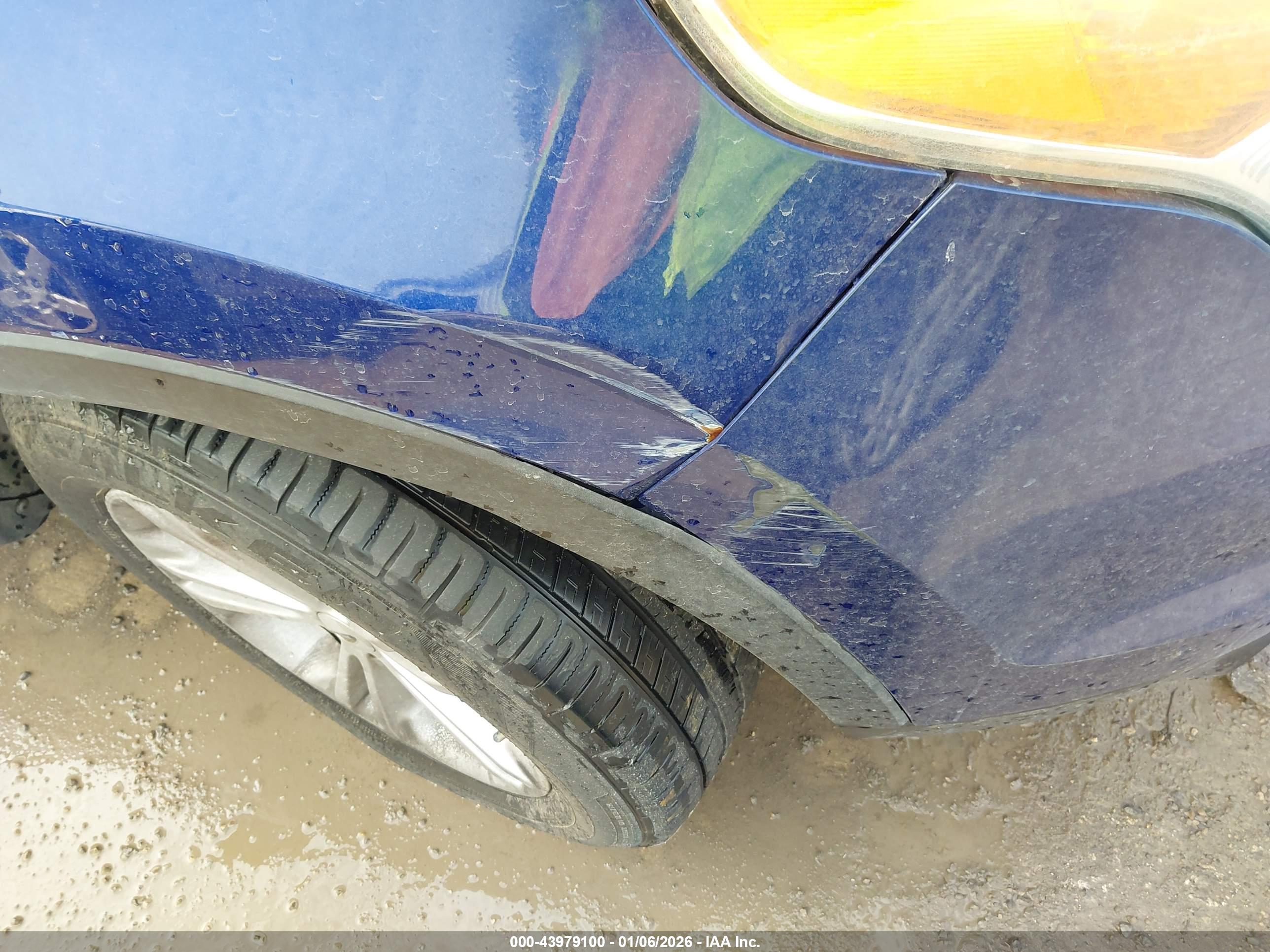FORD EXPLORER image 6