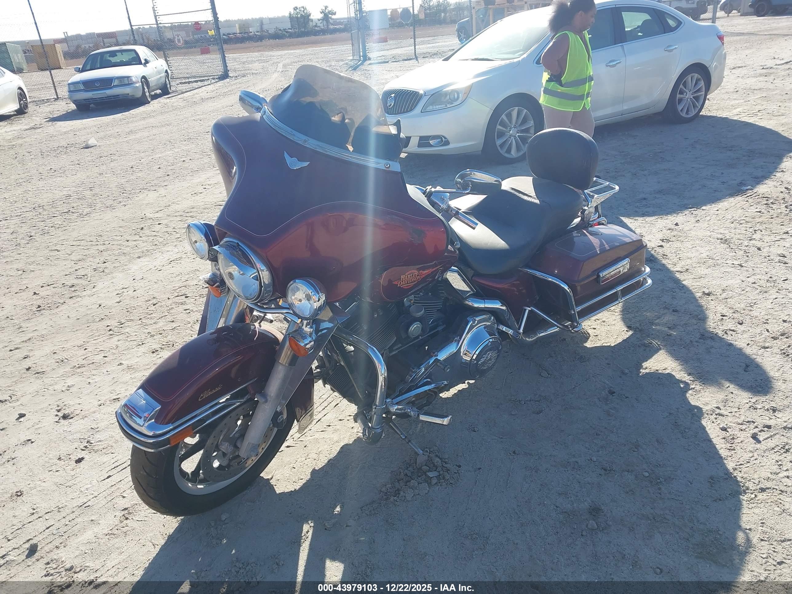 HARLEY-DAVIDSON FLHT image 2