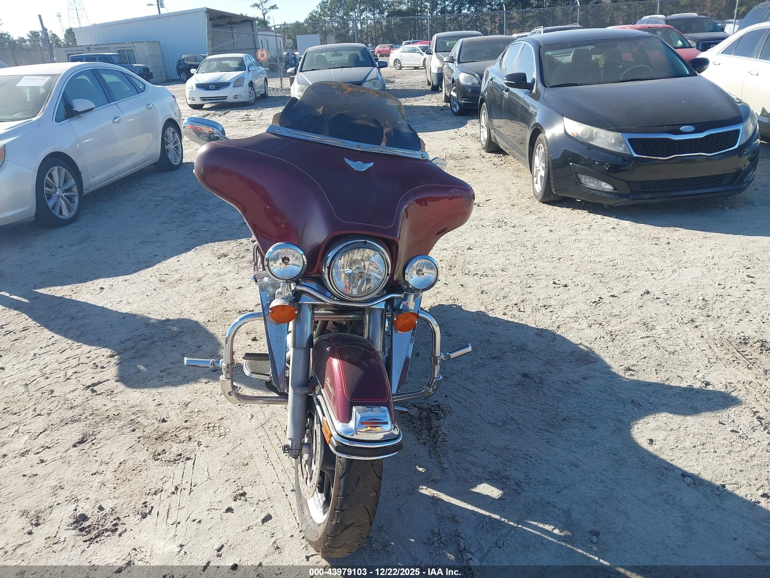HARLEY-DAVIDSON FLHT image 5