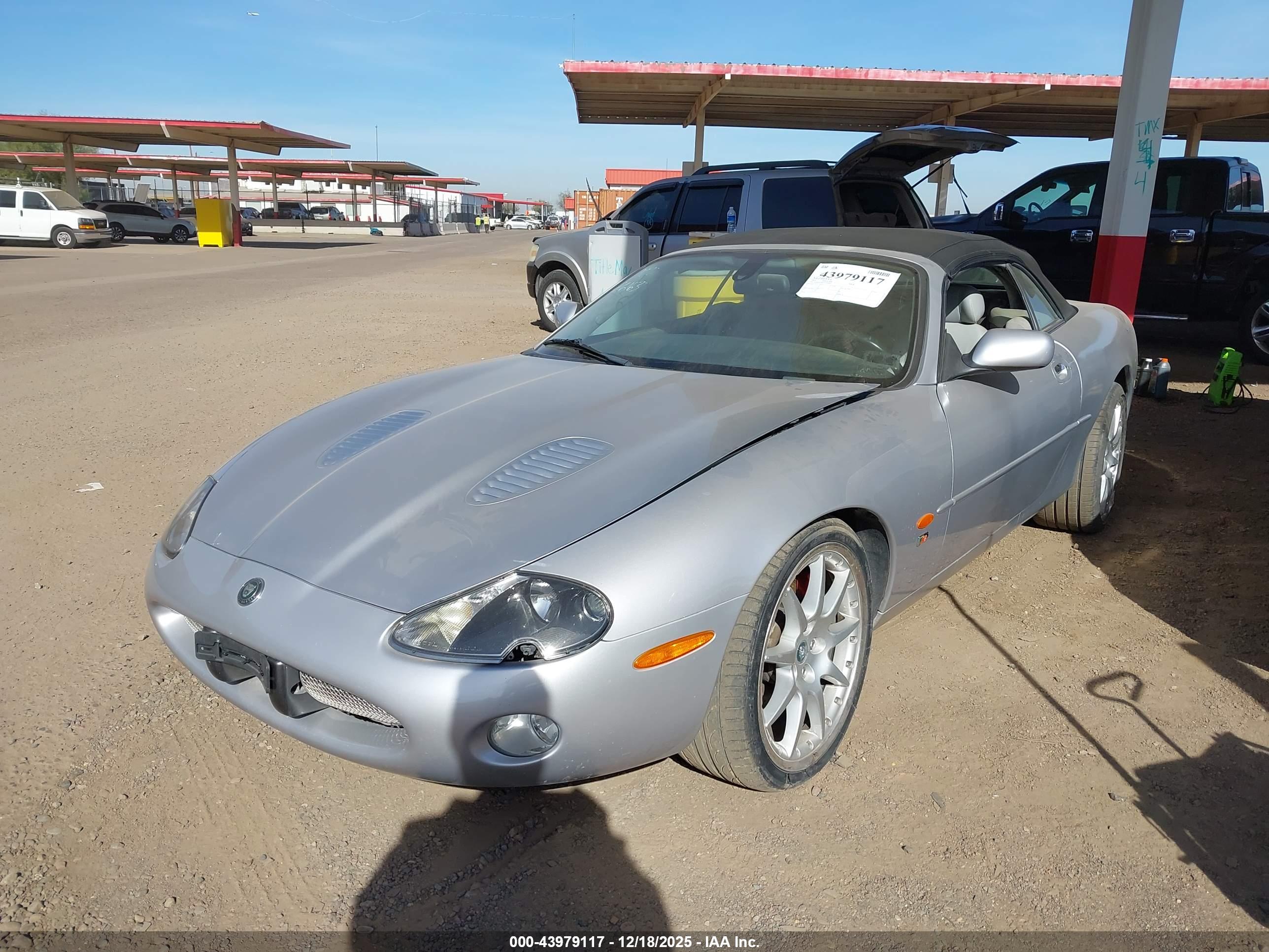 JAGUAR XKR image 2