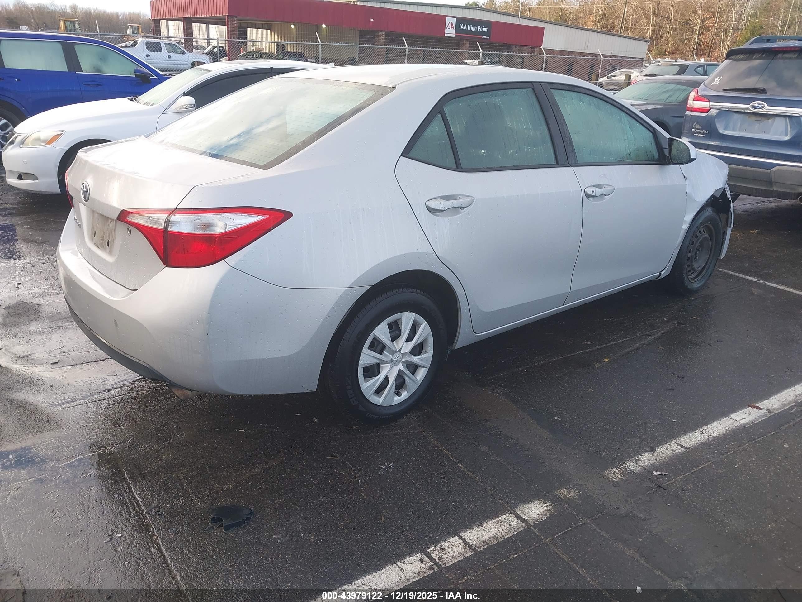 TOYOTA COROLLA image 4