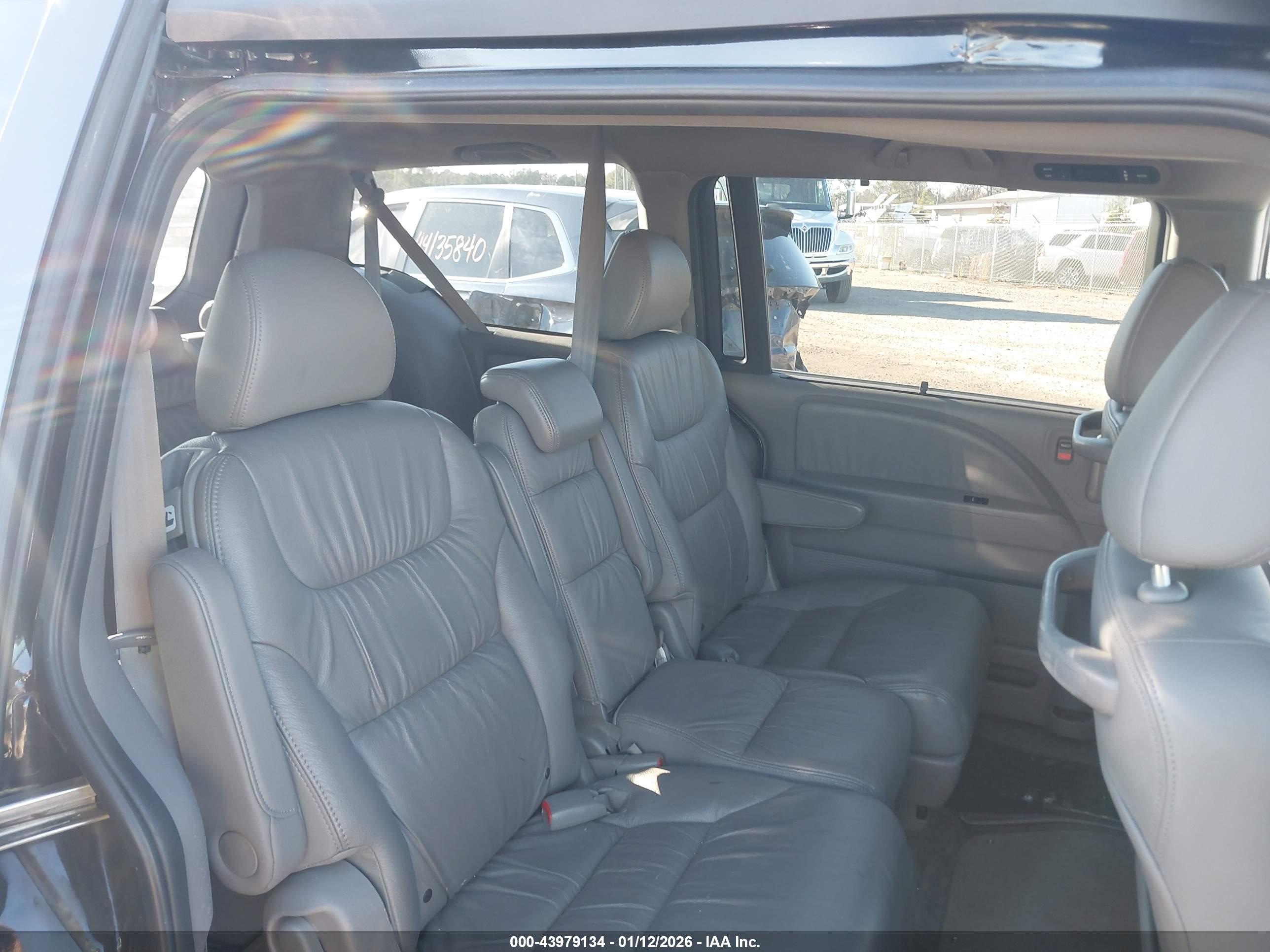HONDA ODYSSEY image 8