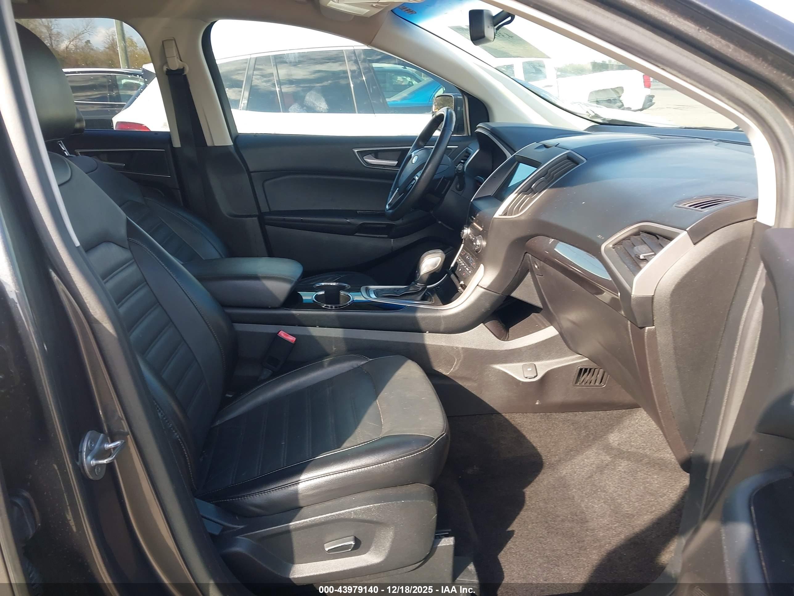 FORD EDGE image 5