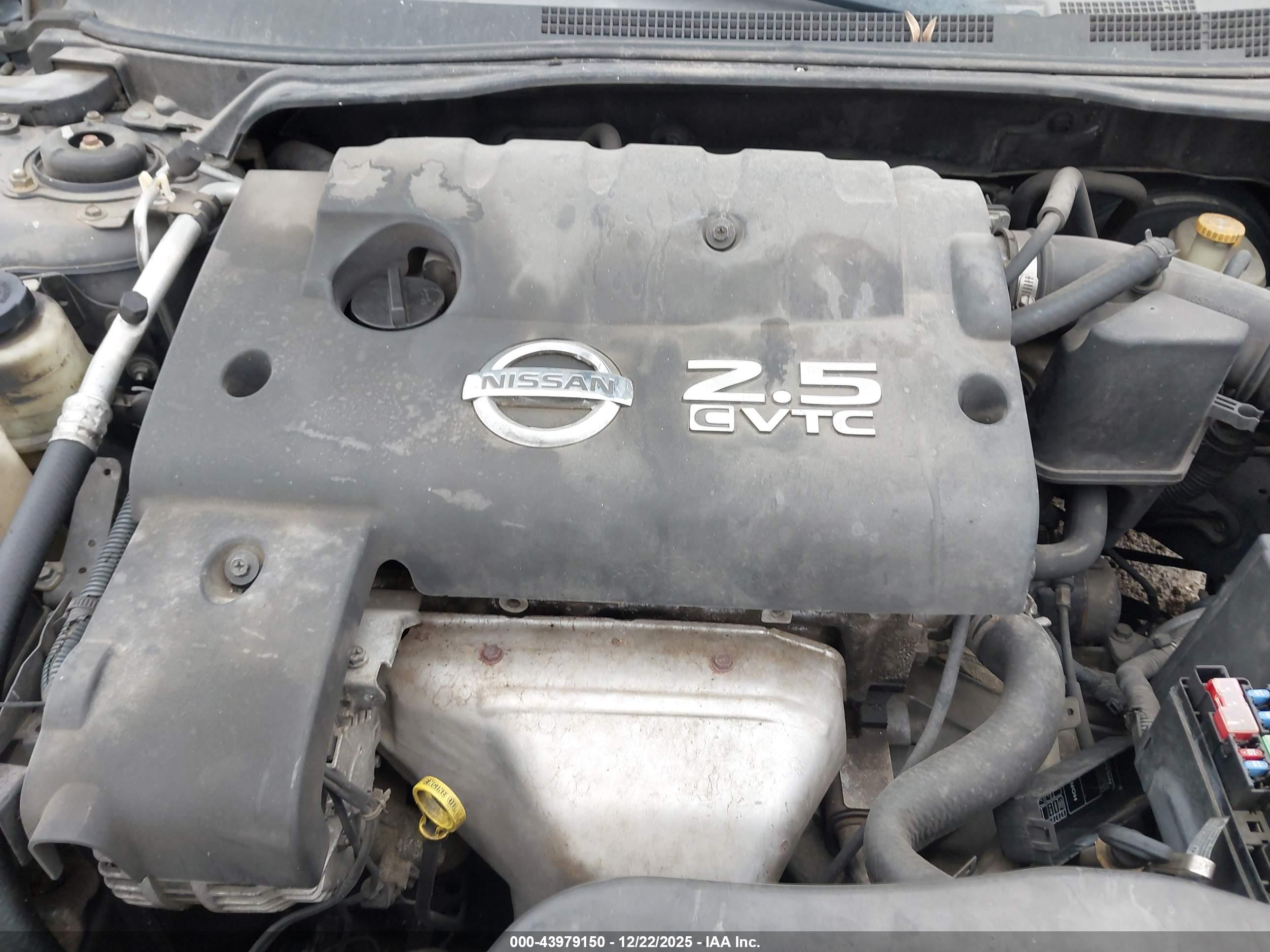 NISSAN ALTIMA image 10