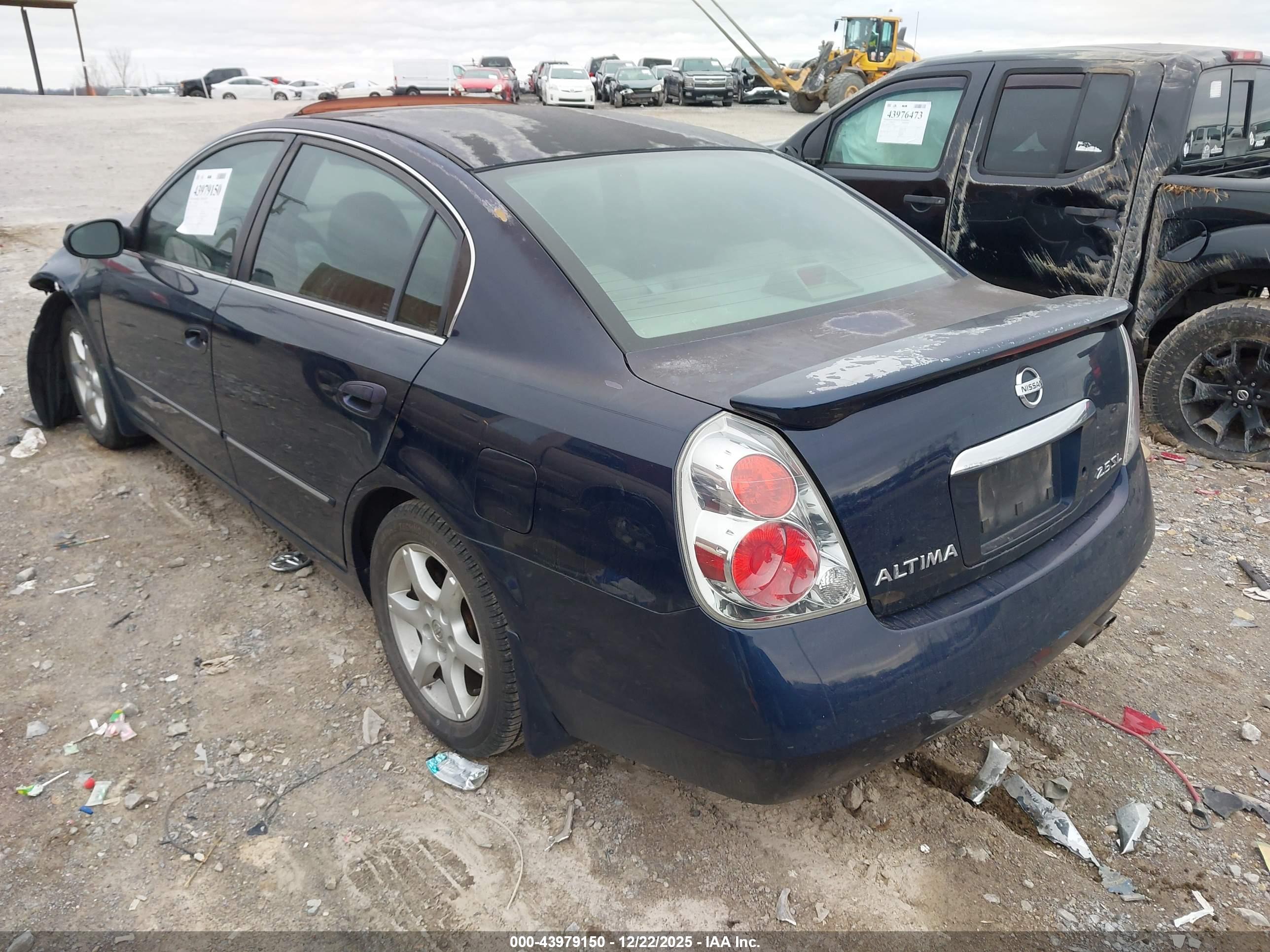 NISSAN ALTIMA image 3