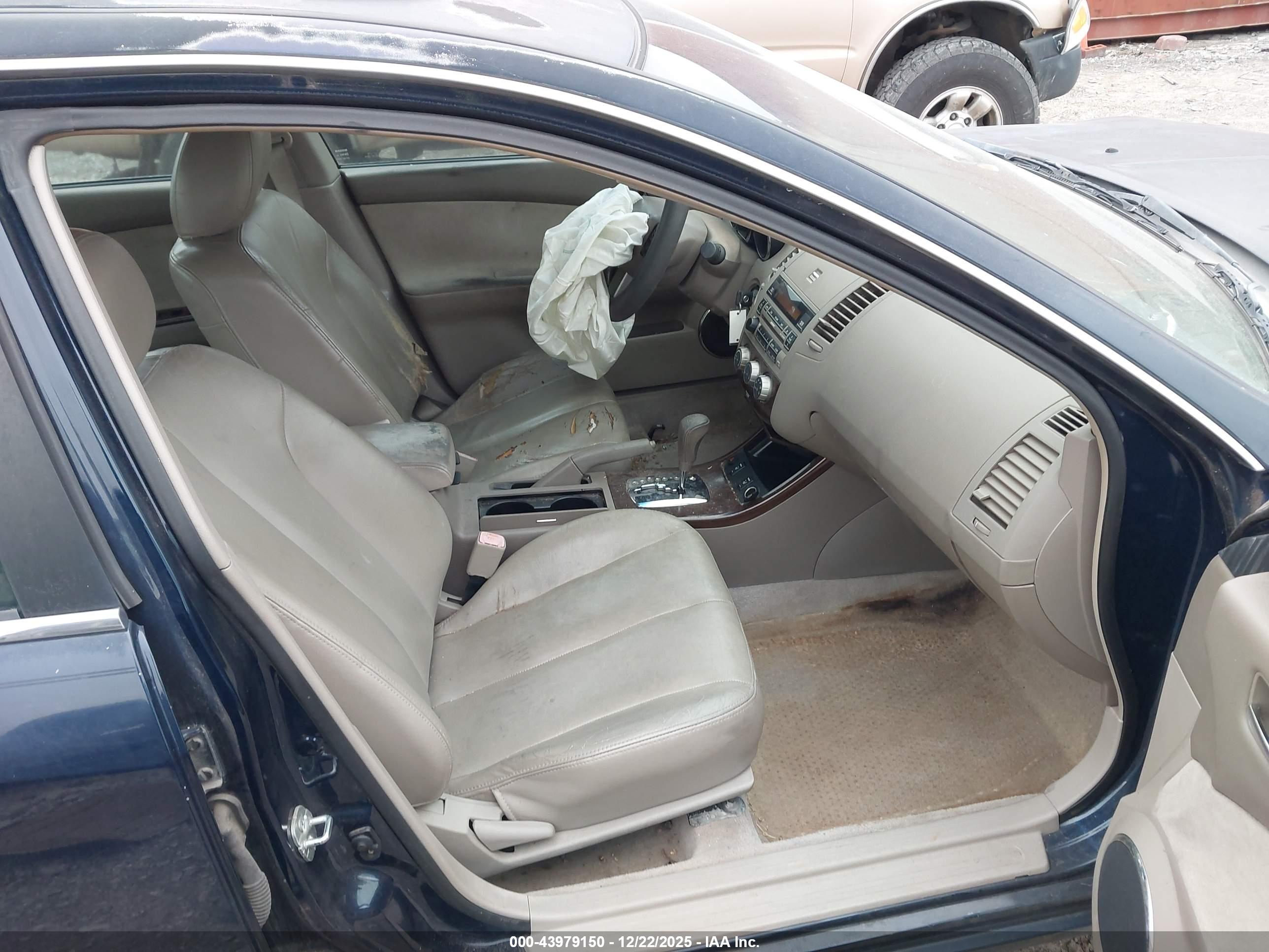 NISSAN ALTIMA image 5