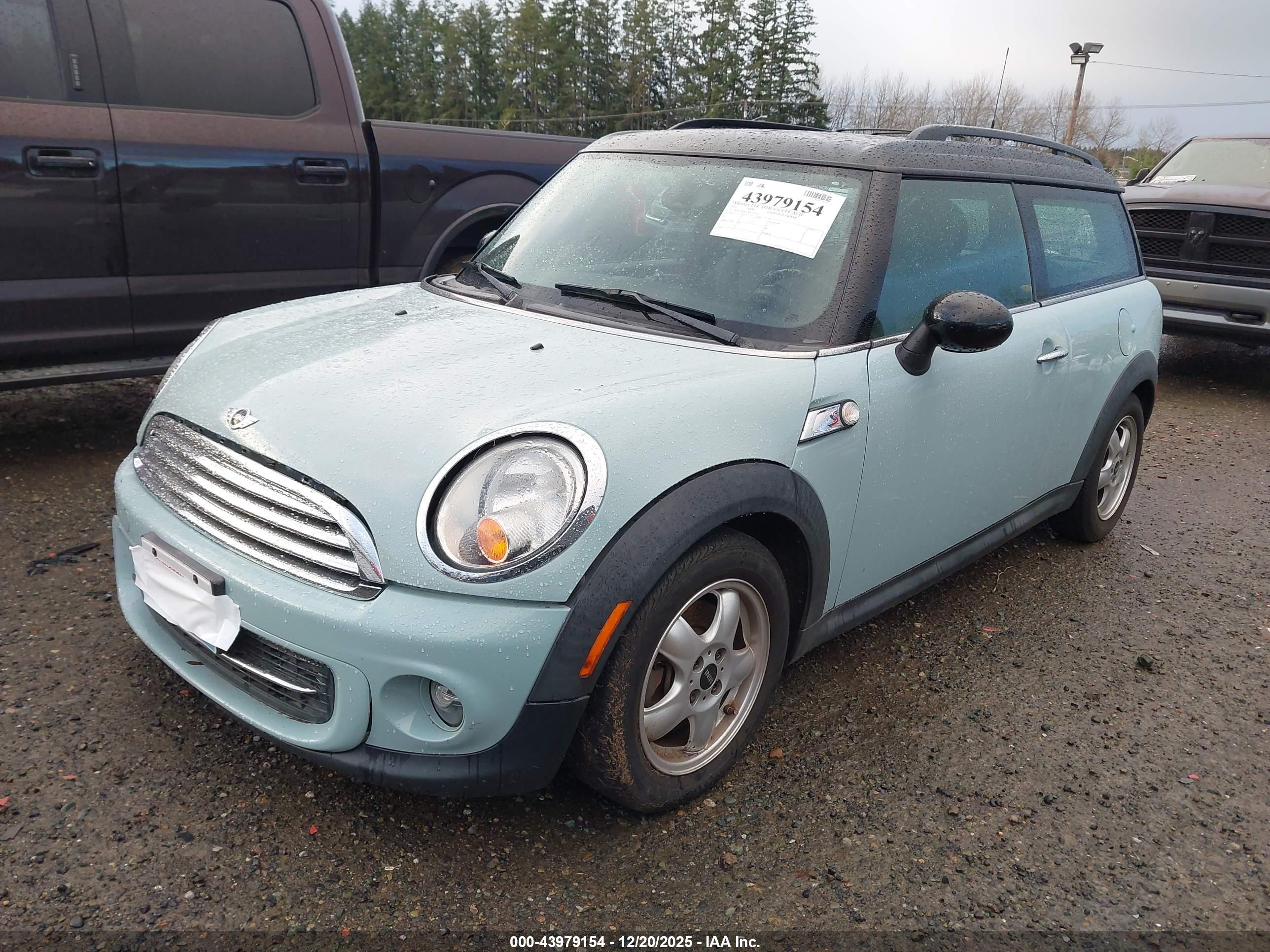 MINI COOPER image 2