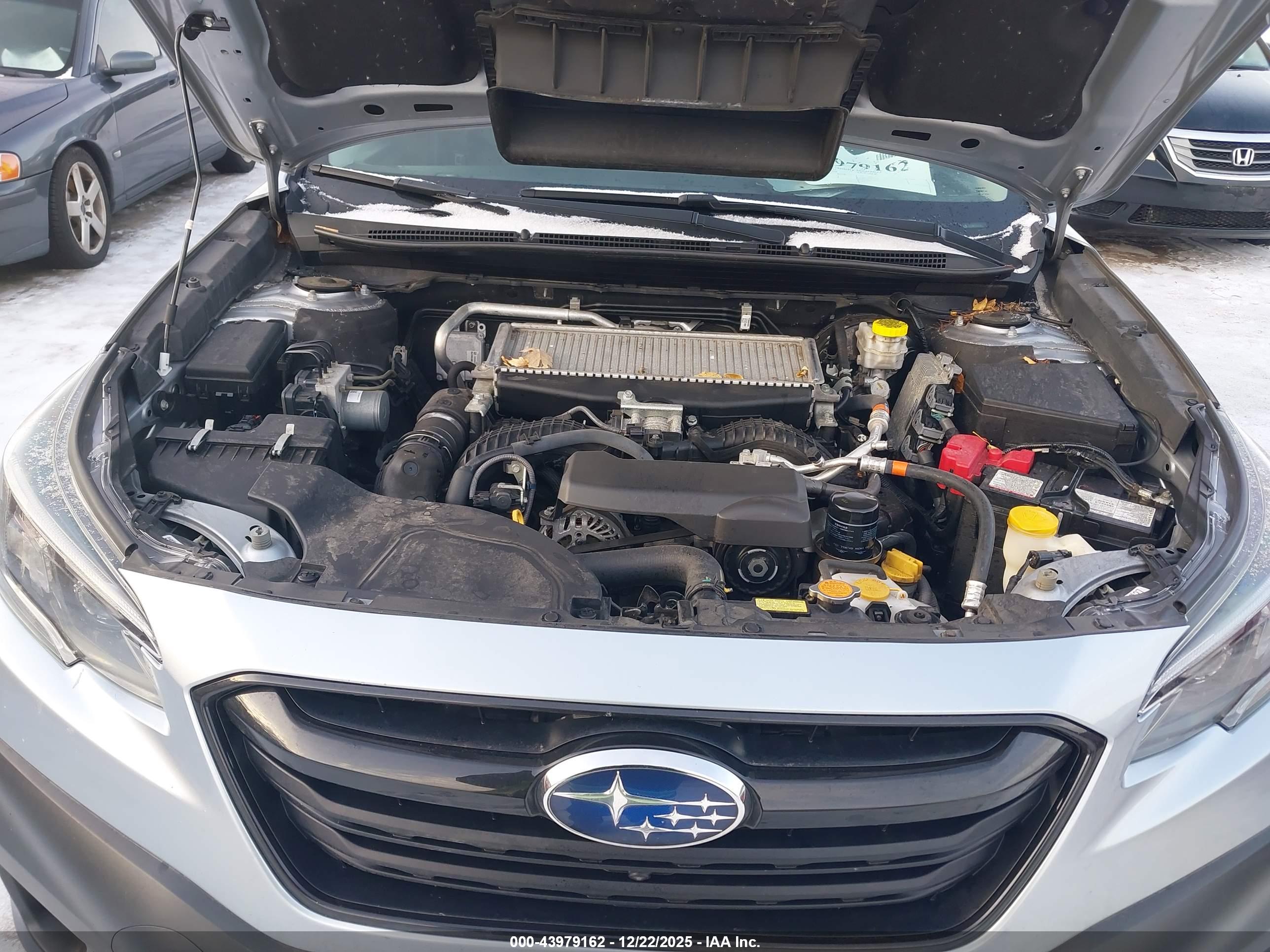 SUBARU OUTBACK image 10
