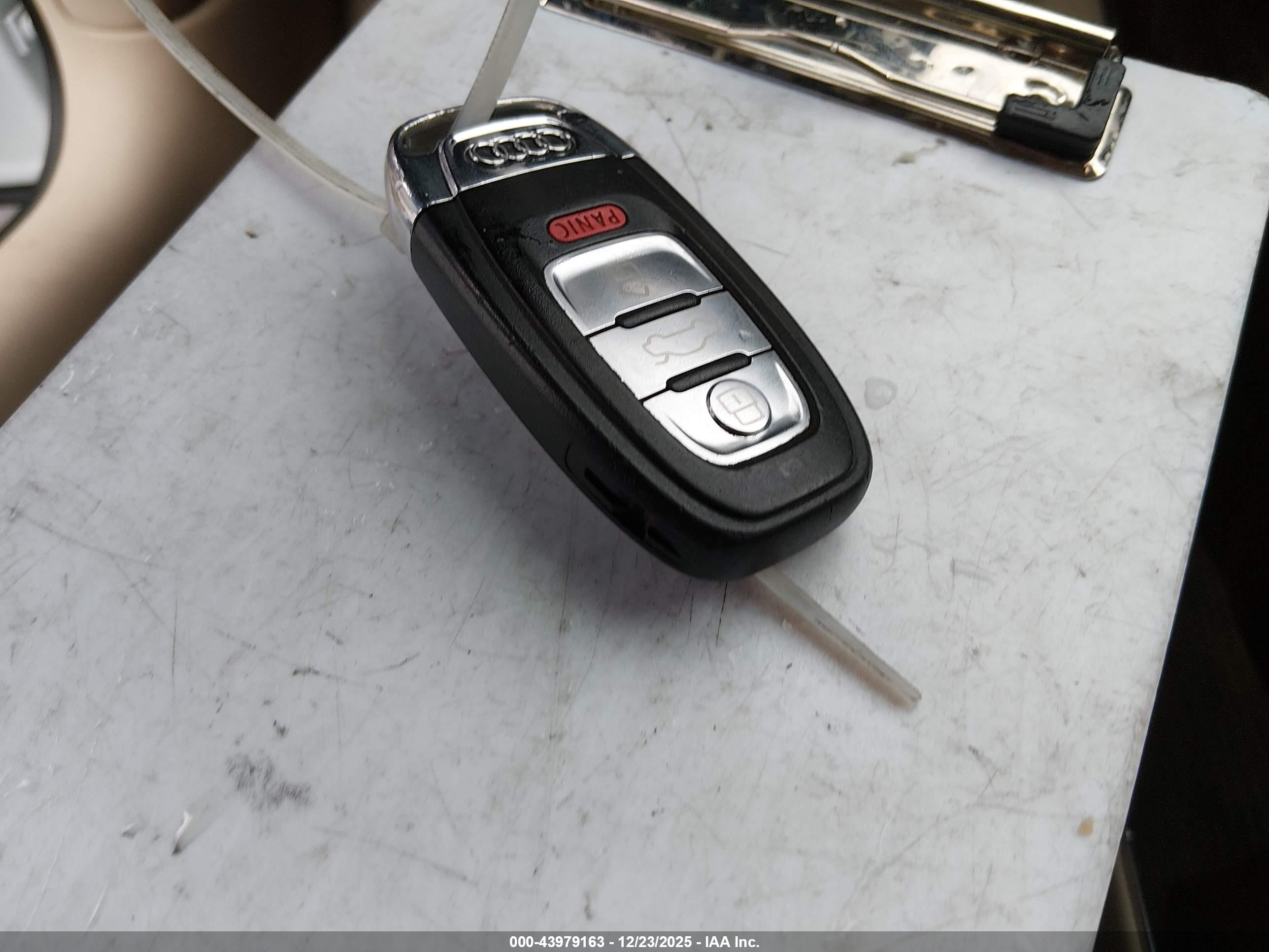 AUDI A6 image 11