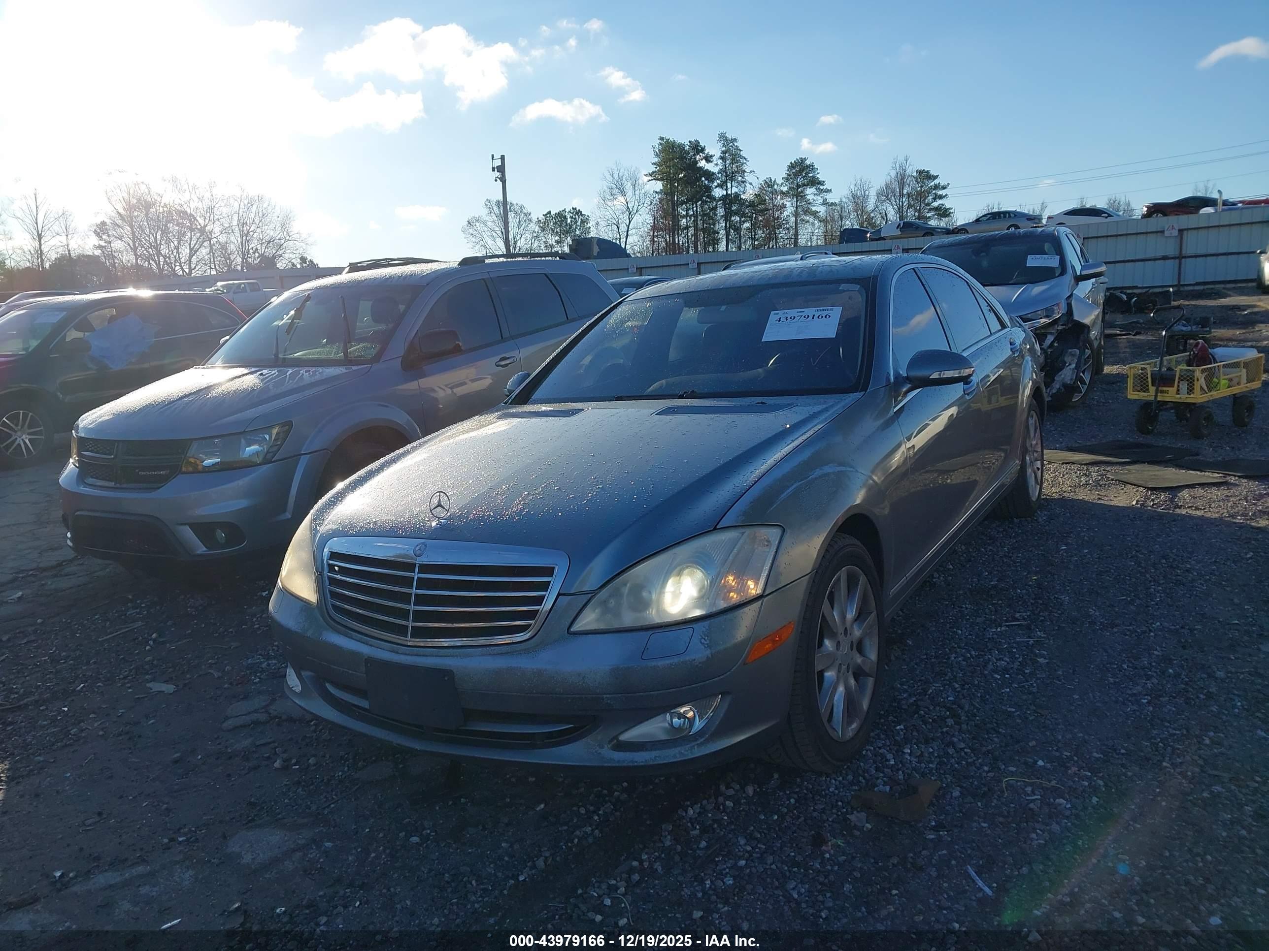 MERCEDES-BENZ S image 2