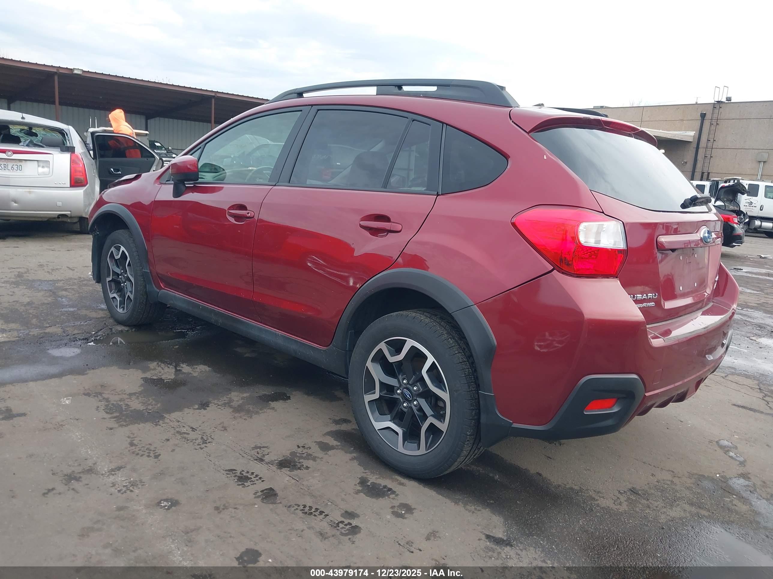 SUBARU CROSSTREK image 3