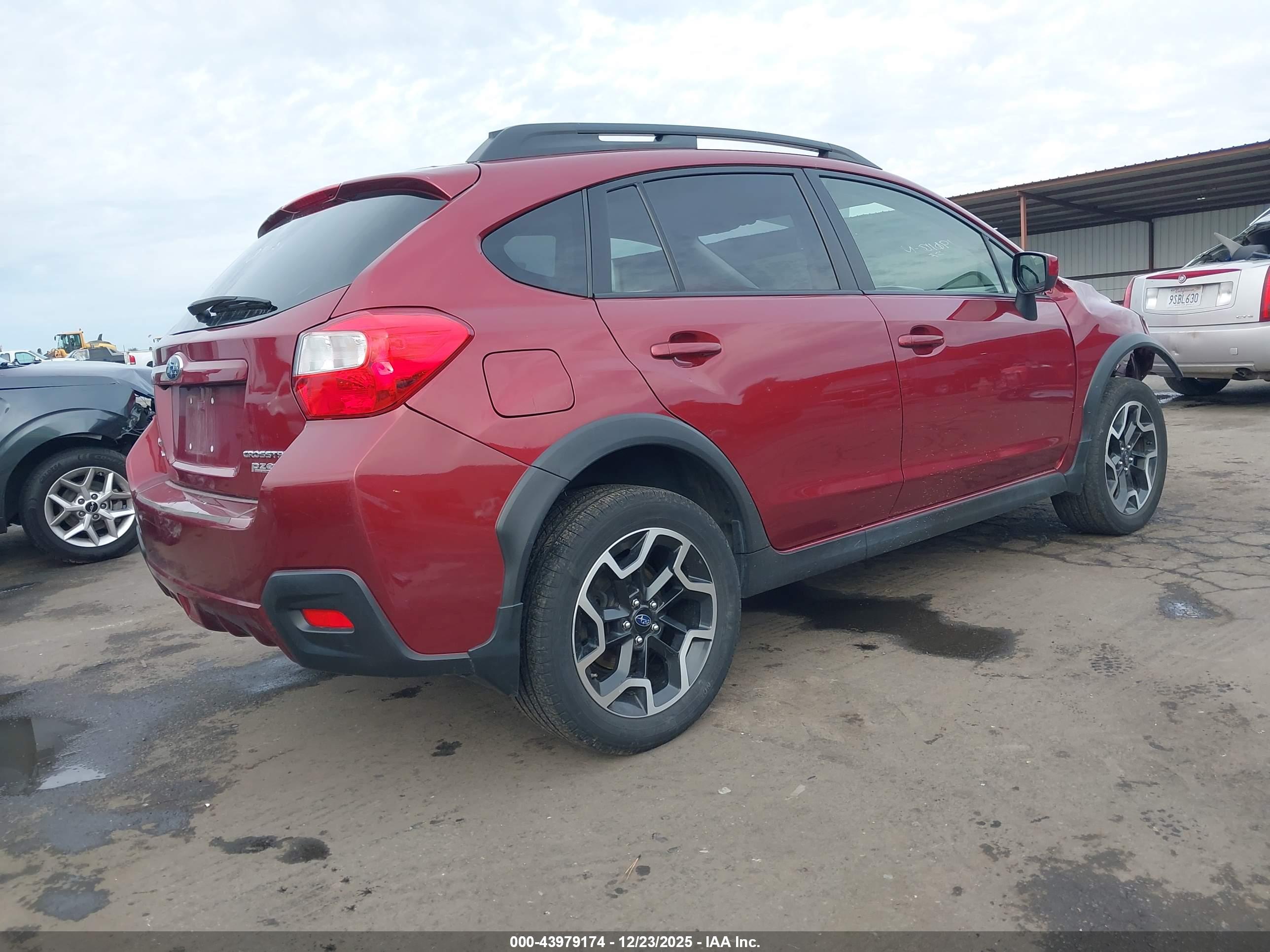 SUBARU CROSSTREK image 4