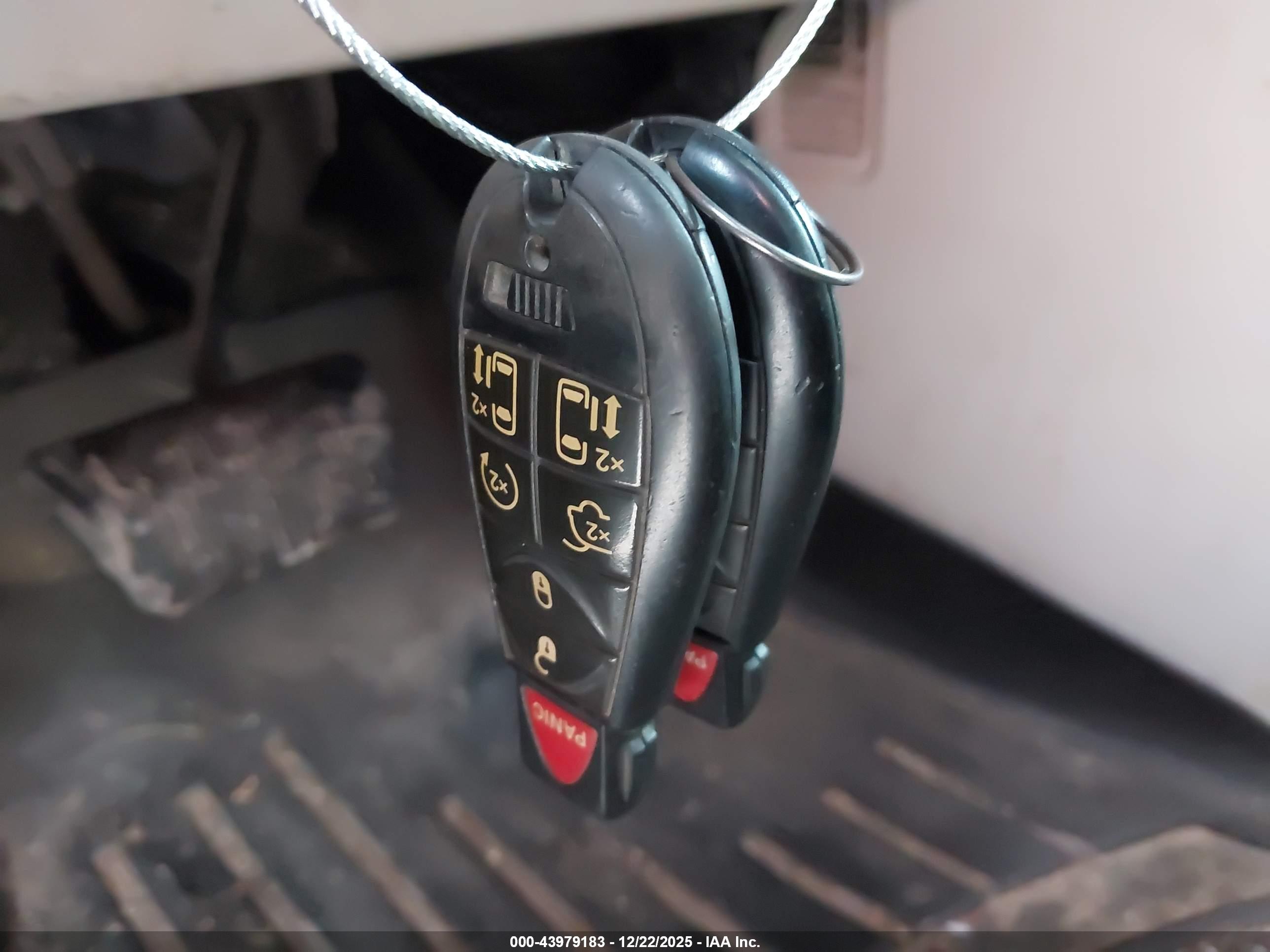CHRYSLER TOWN image 11