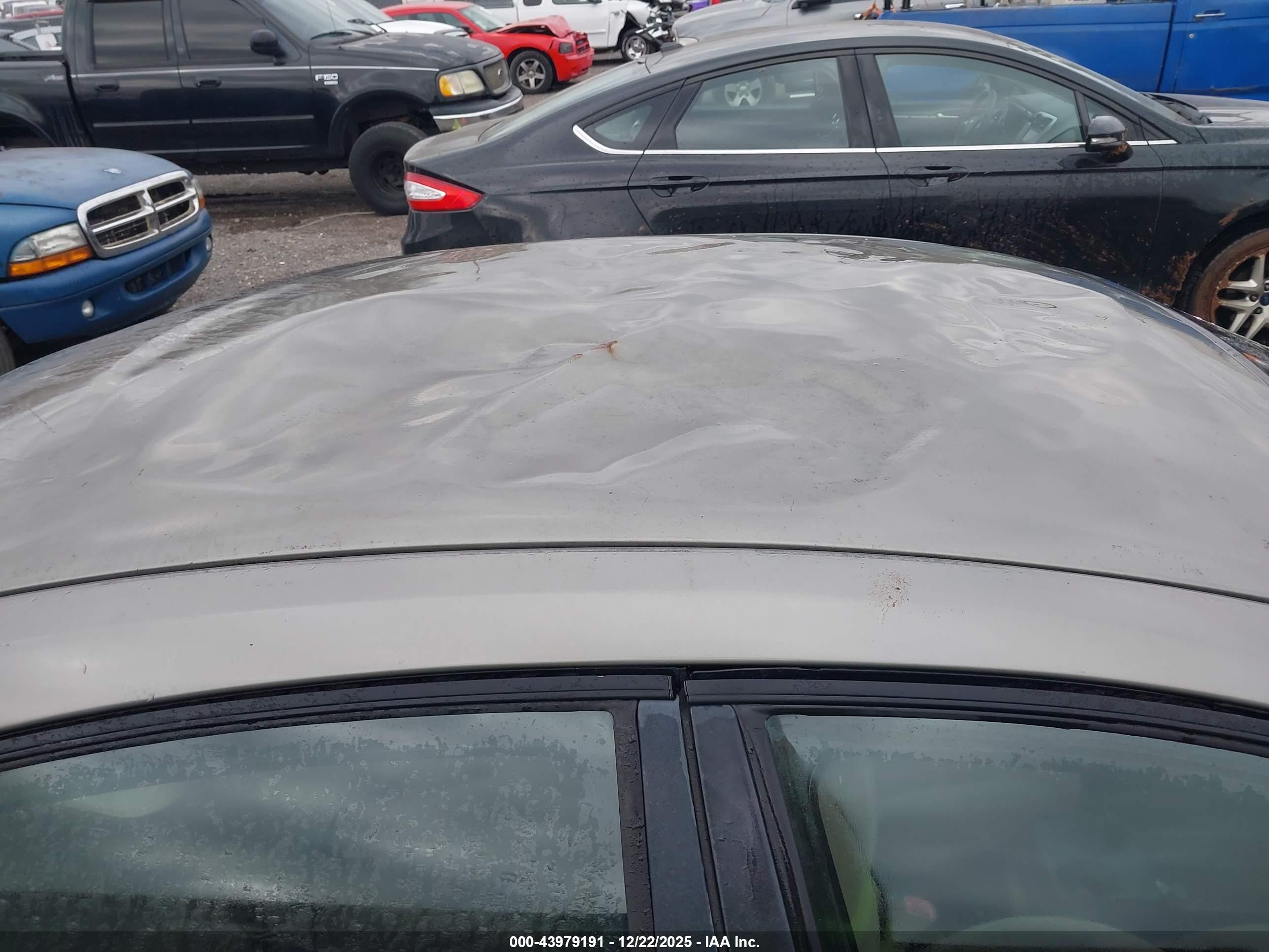 FORD TAURUS image 6