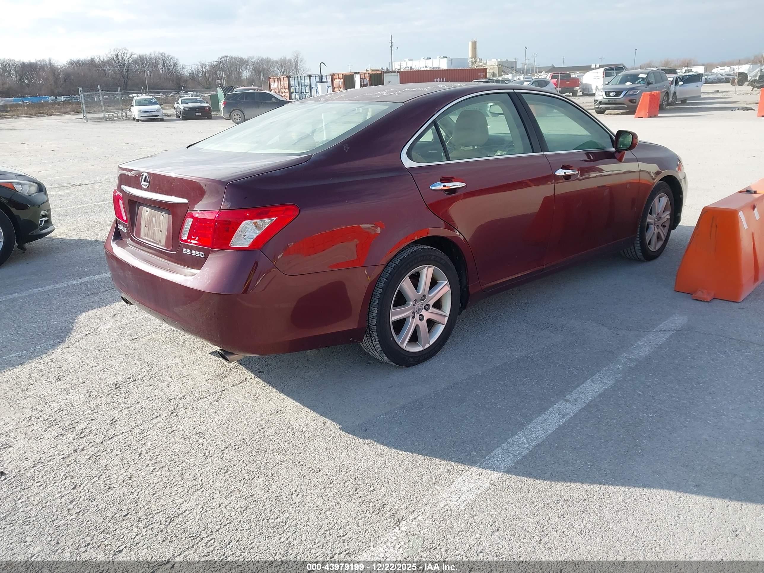LEXUS ES image 4