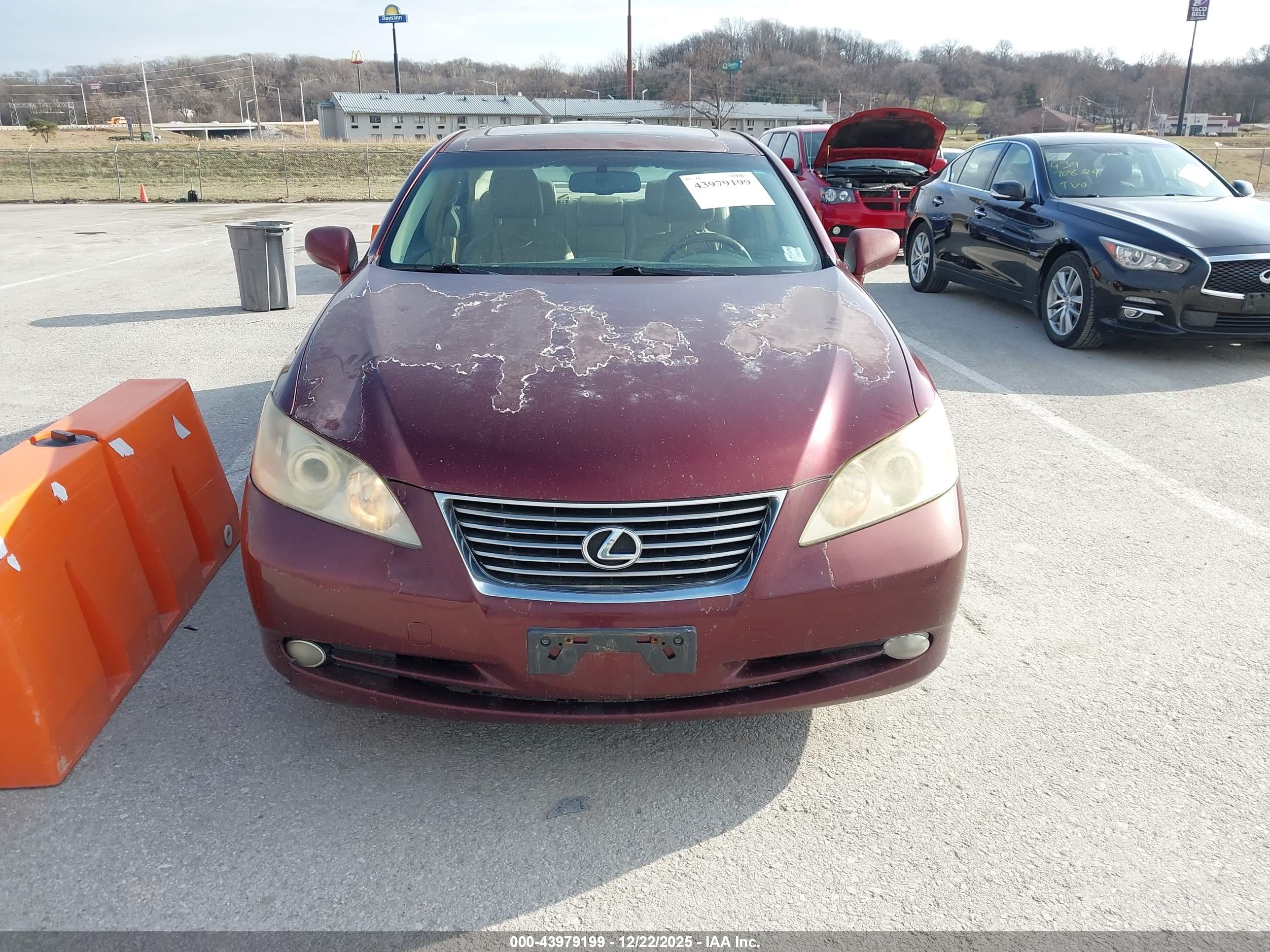LEXUS ES image 6