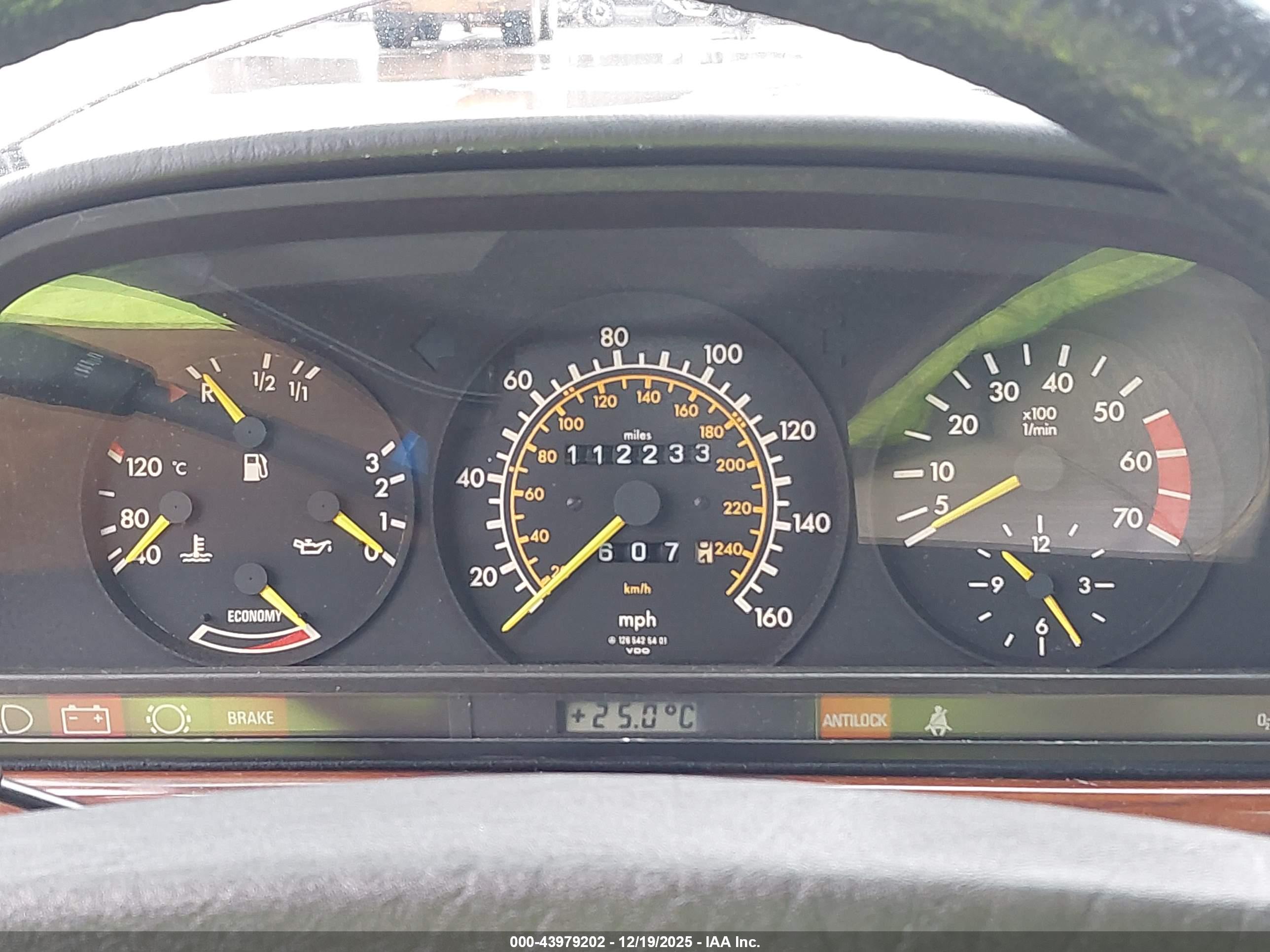 MERCEDES-BENZ 380 image 7