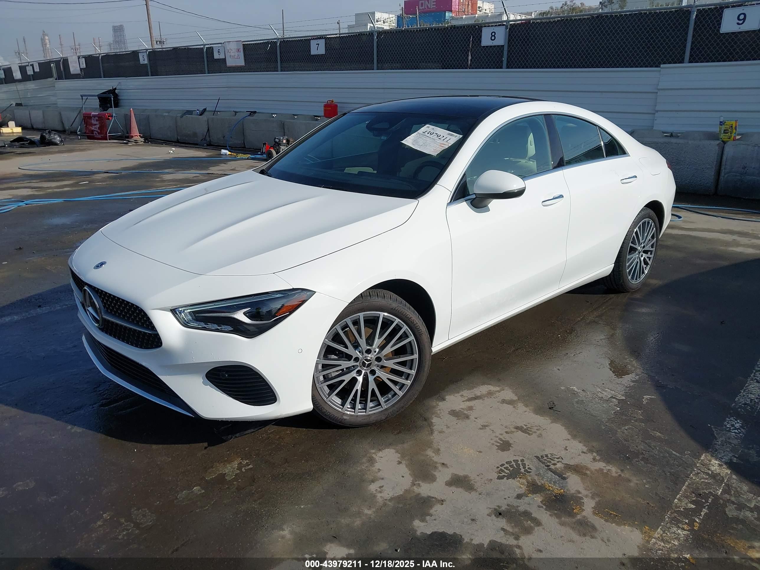 MERCEDES-BENZ CLA image 2