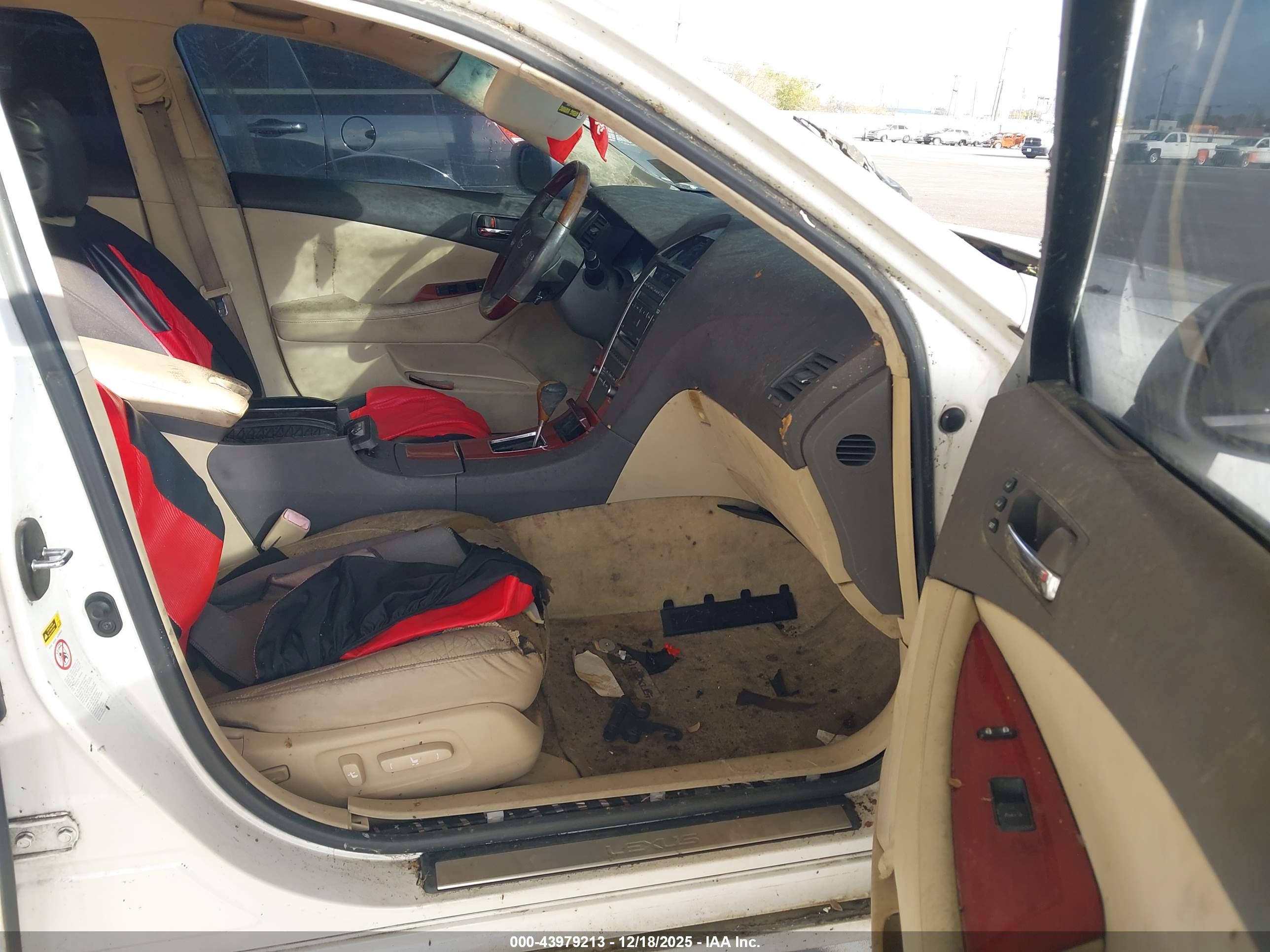 LEXUS ES image 5