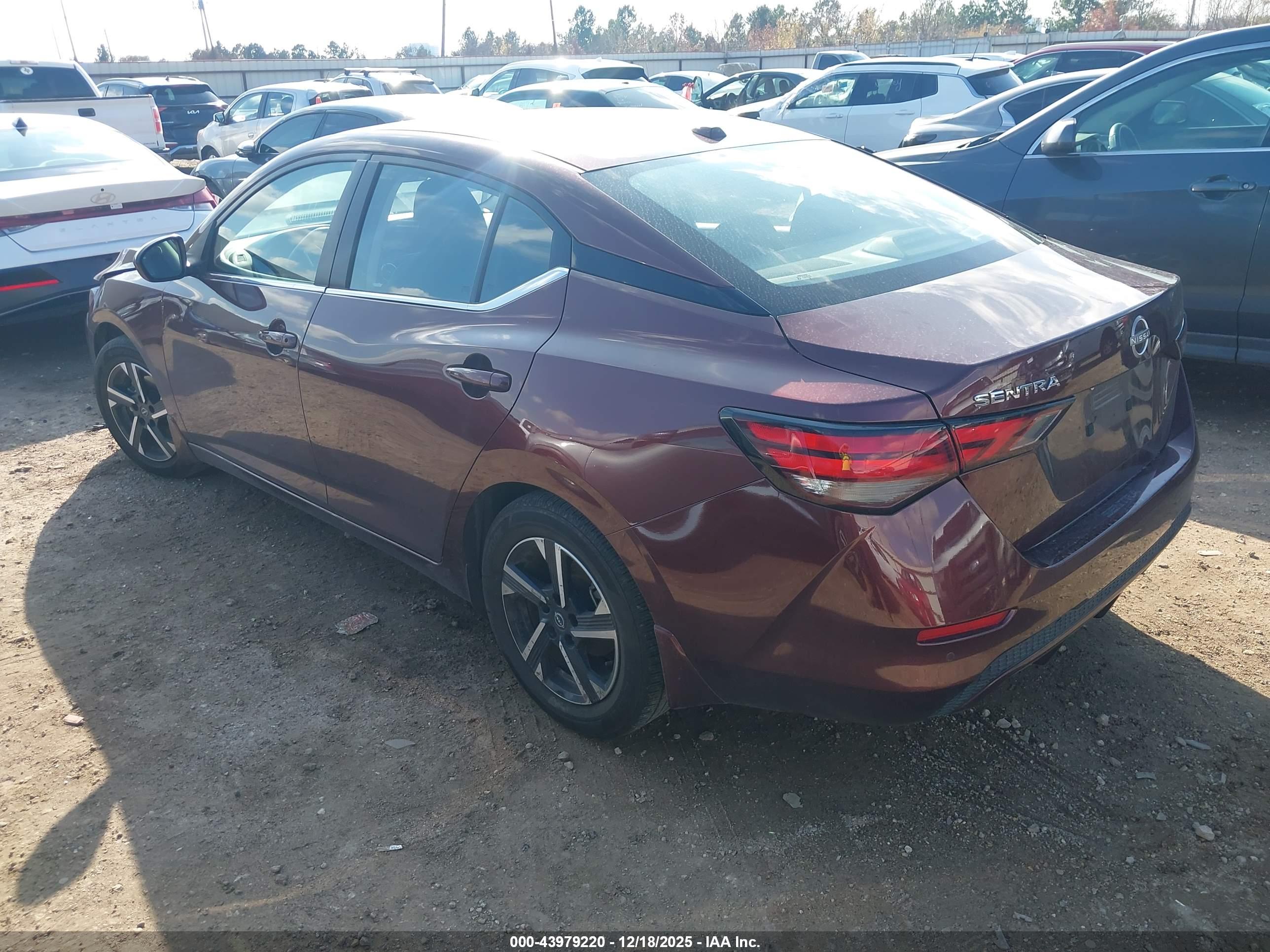 NISSAN SENTRA image 3