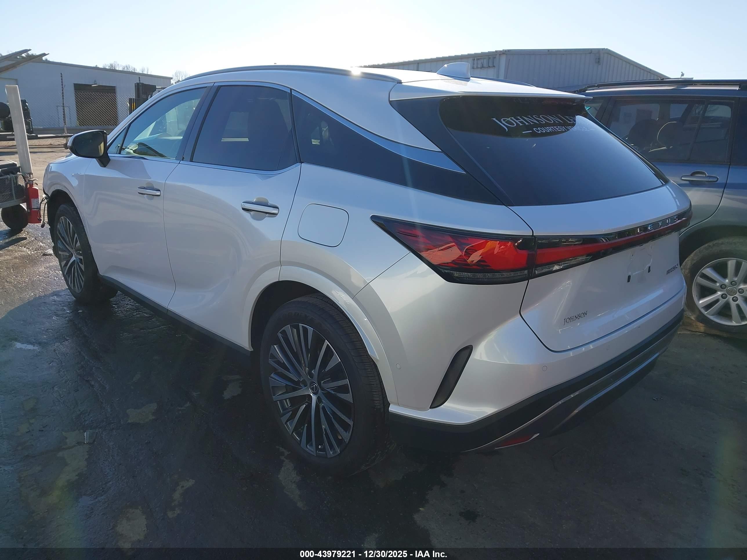 LEXUS RX image 3