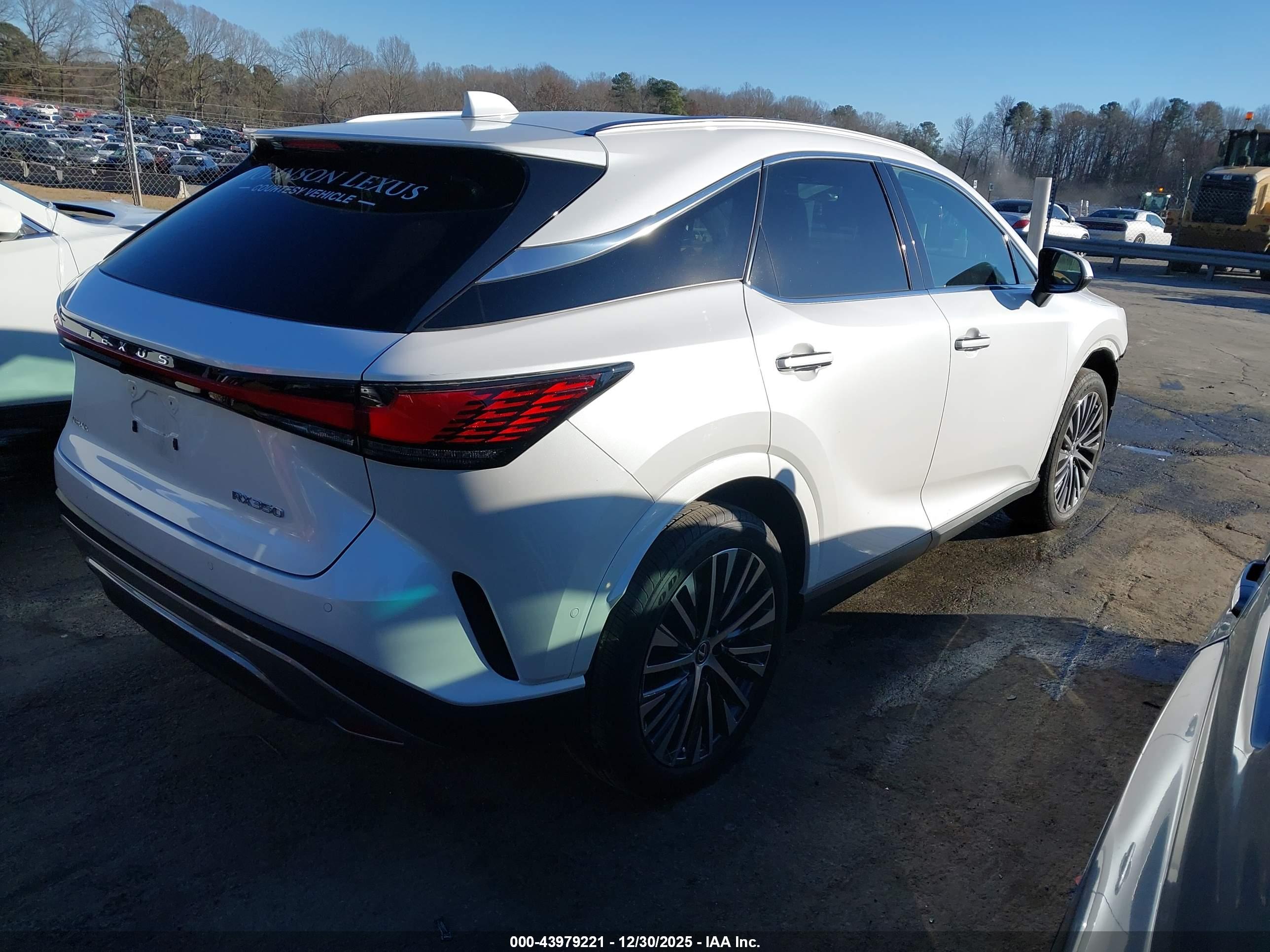 LEXUS RX image 4