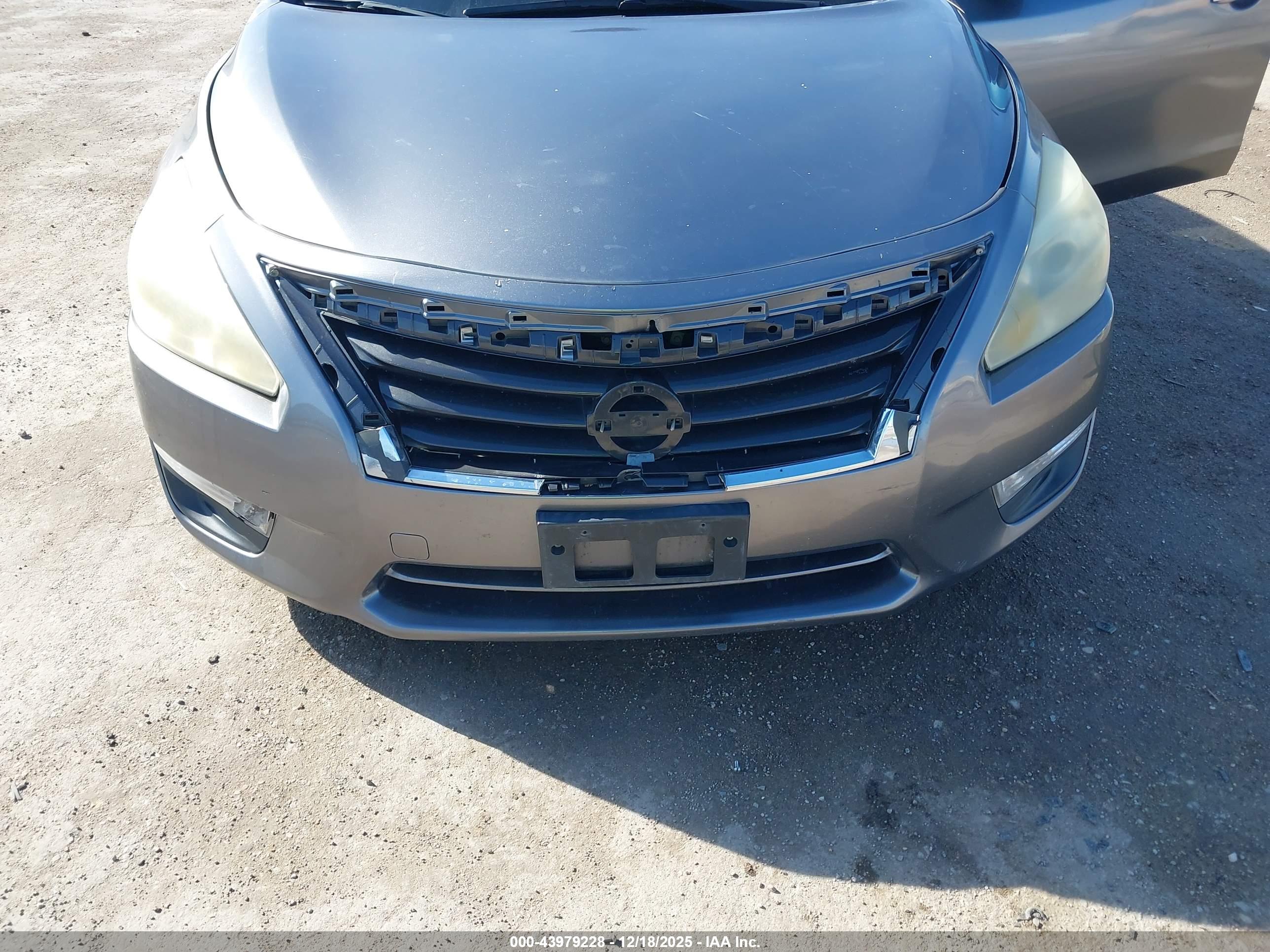 NISSAN ALTIMA image 6