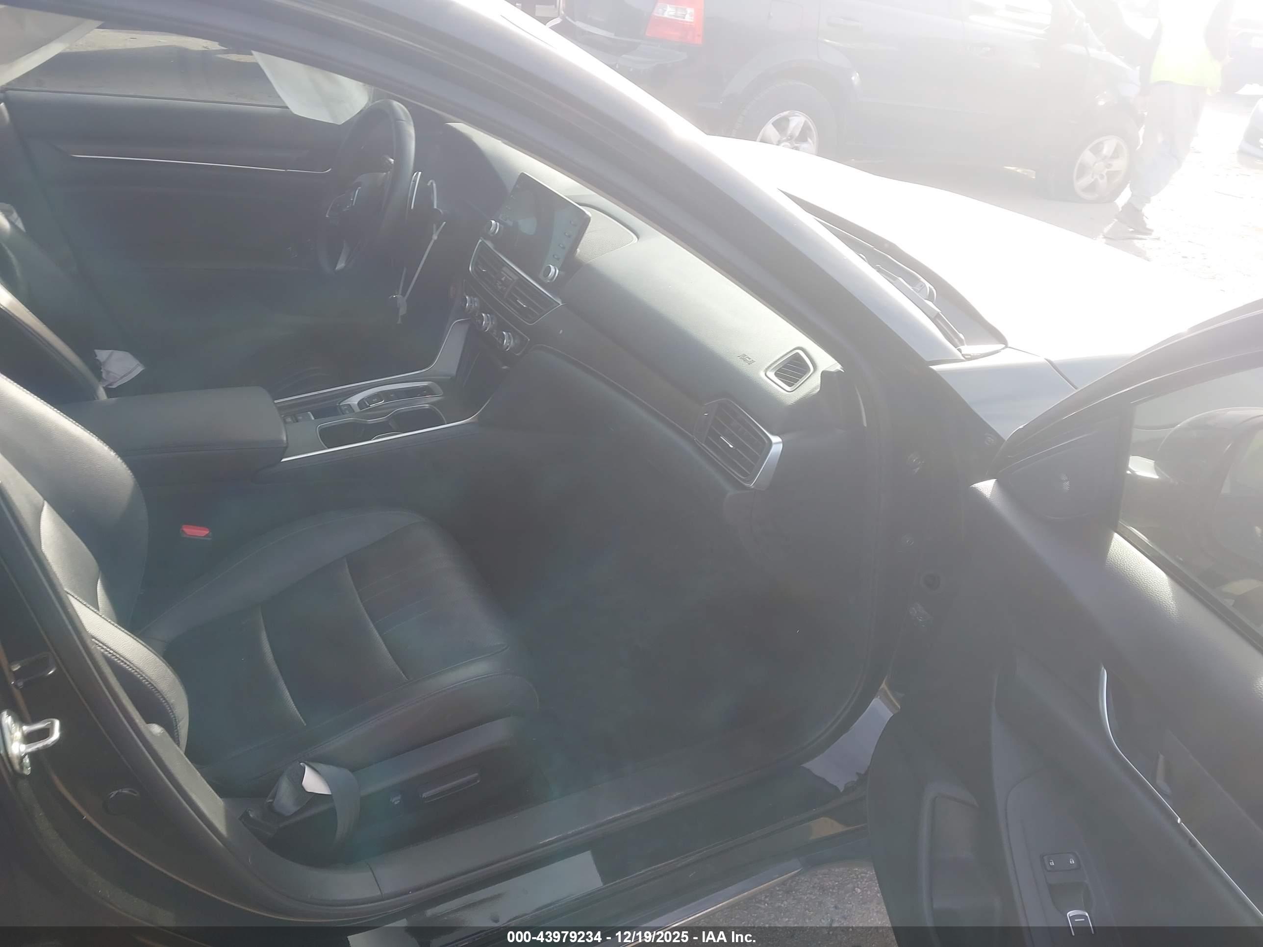 HONDA ACCORD image 5