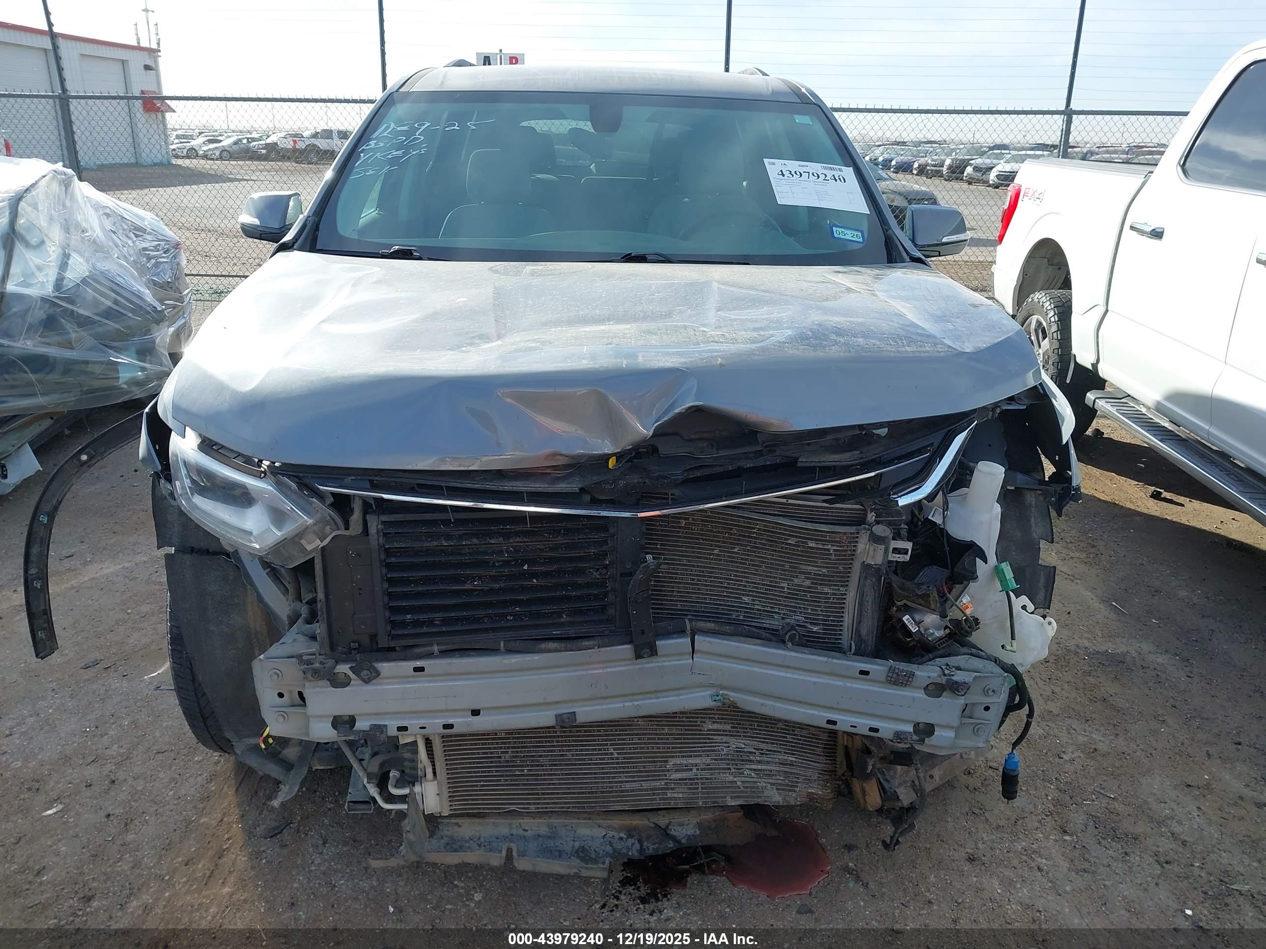 CHEVROLET TRAVERSE image 6