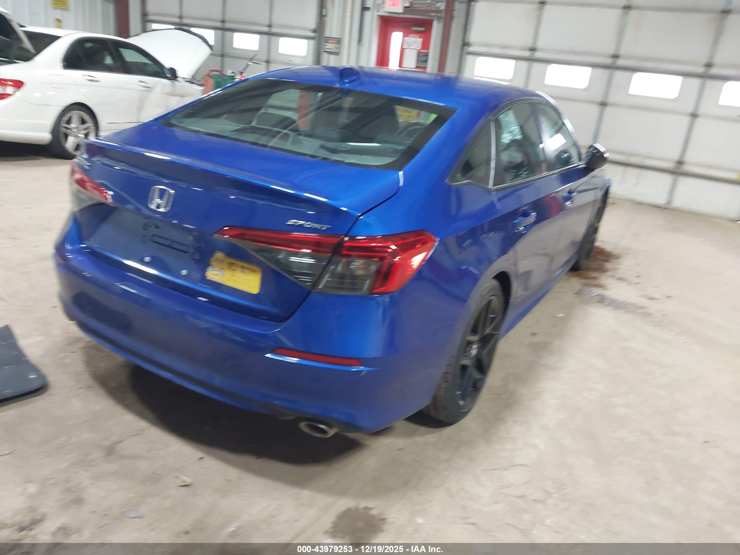 HONDA CIVIC image 4