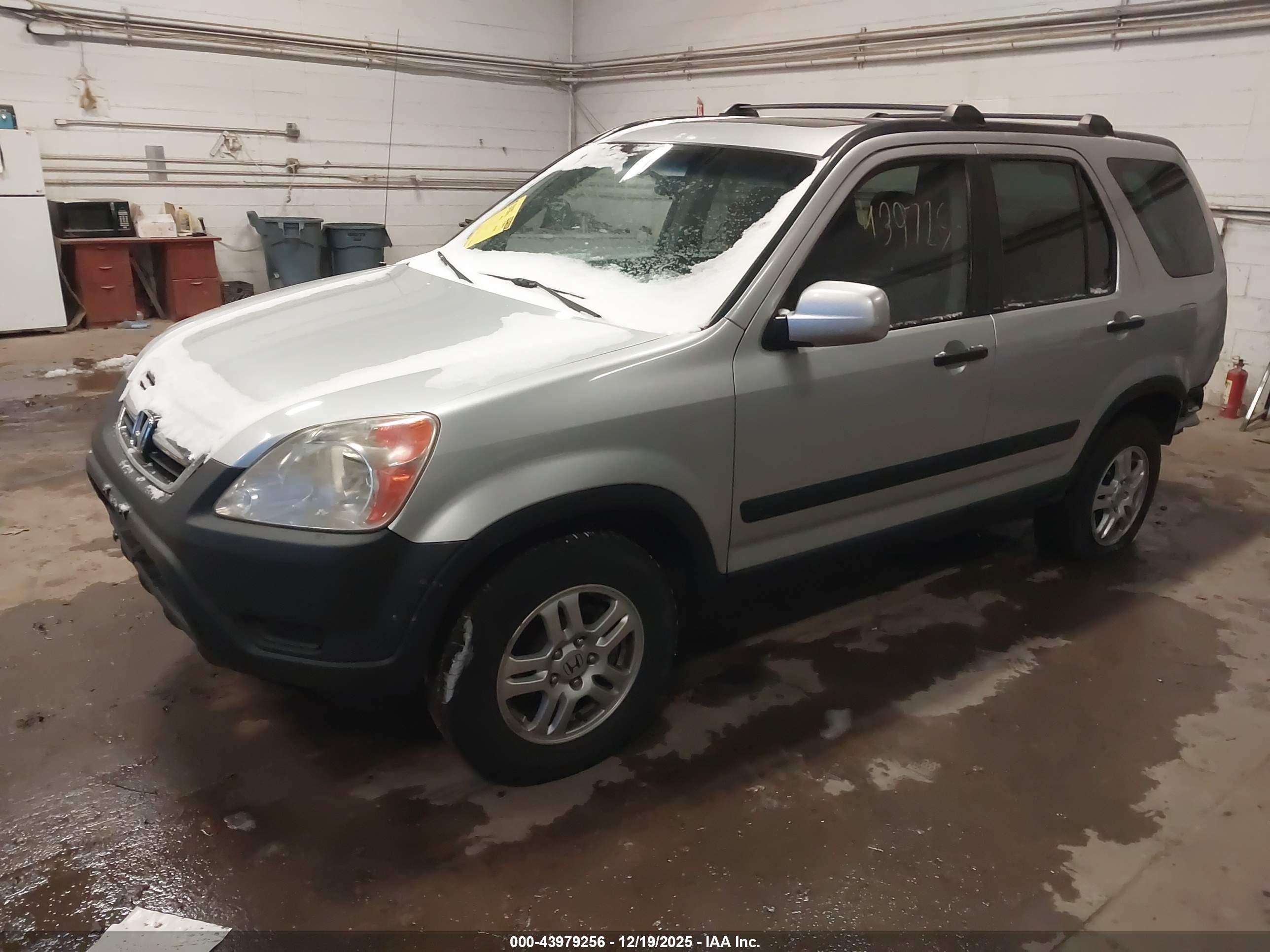 HONDA CR-V image 2