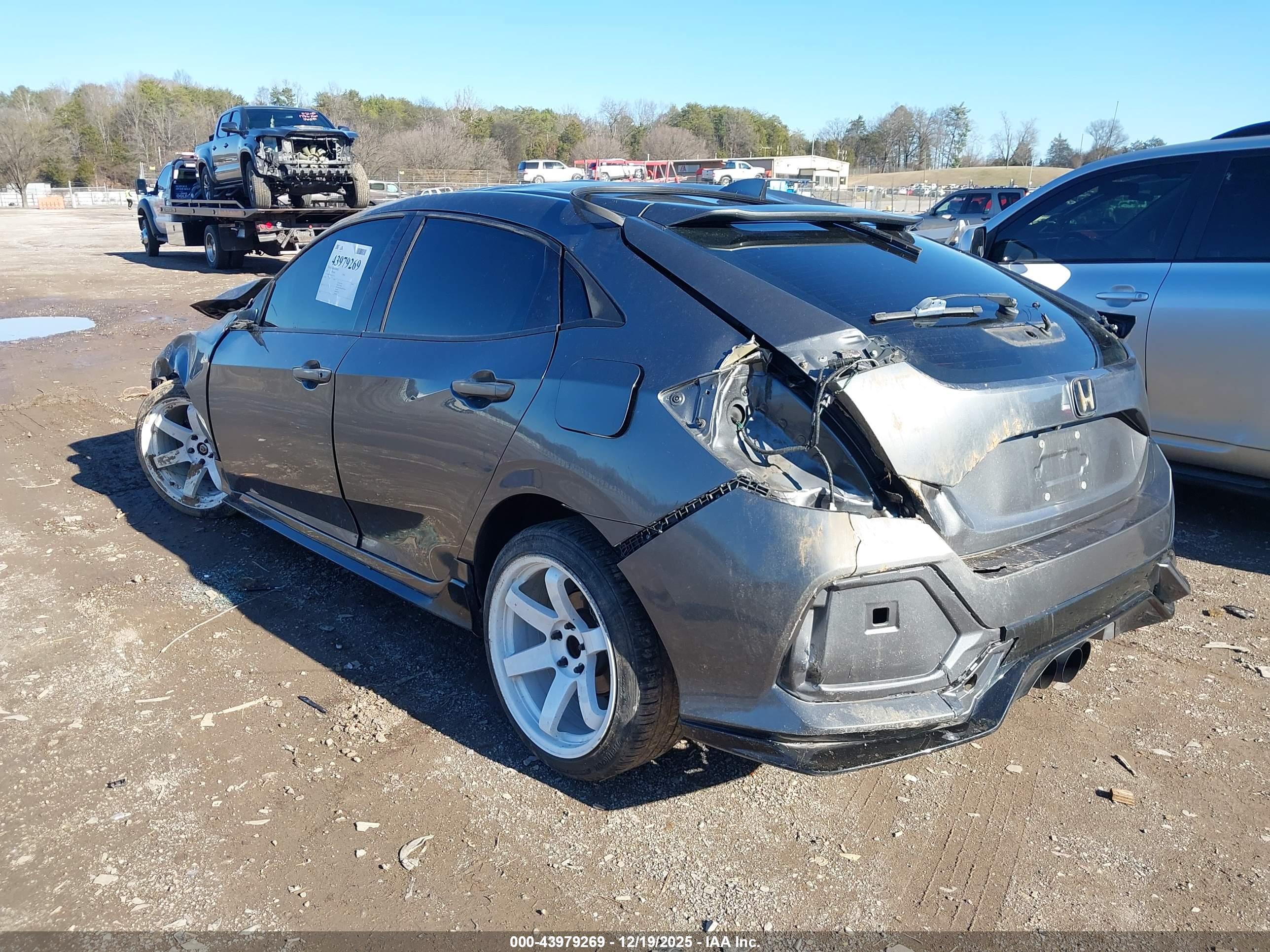 HONDA CIVIC image 3