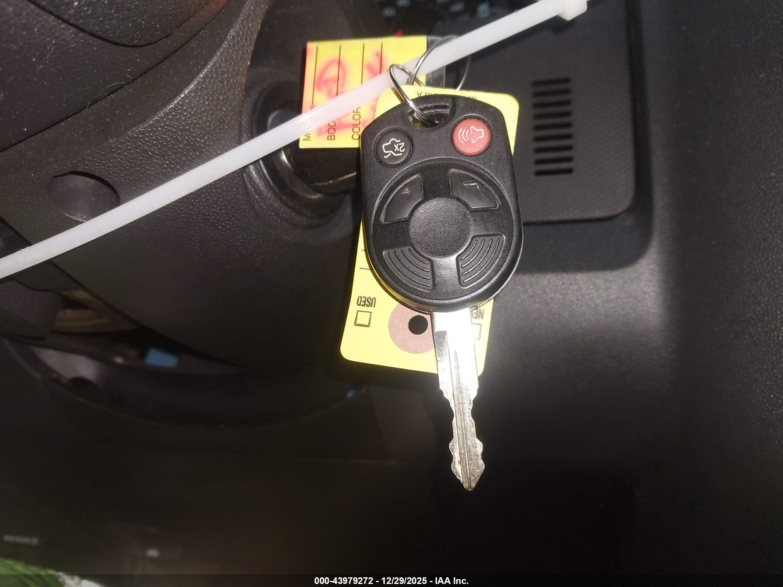 FORD ESCAPE image 11