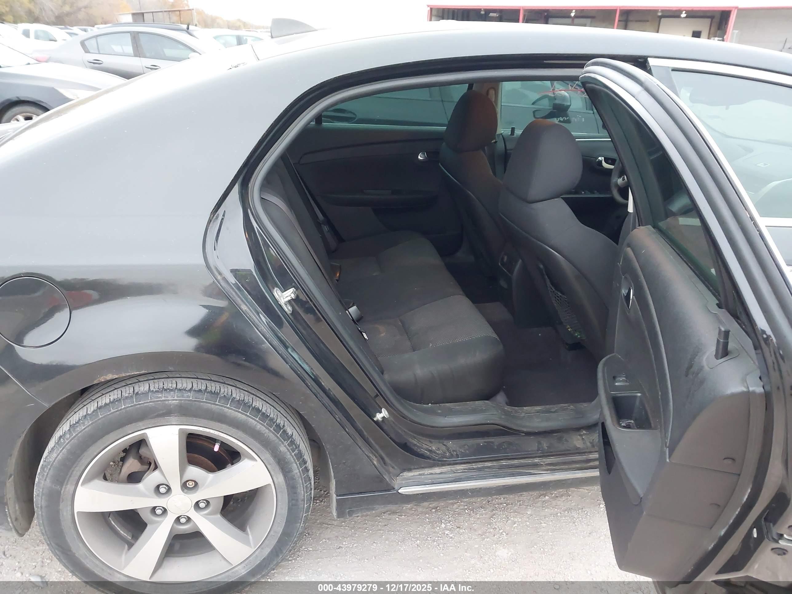 CHEVROLET MALIBU image 8