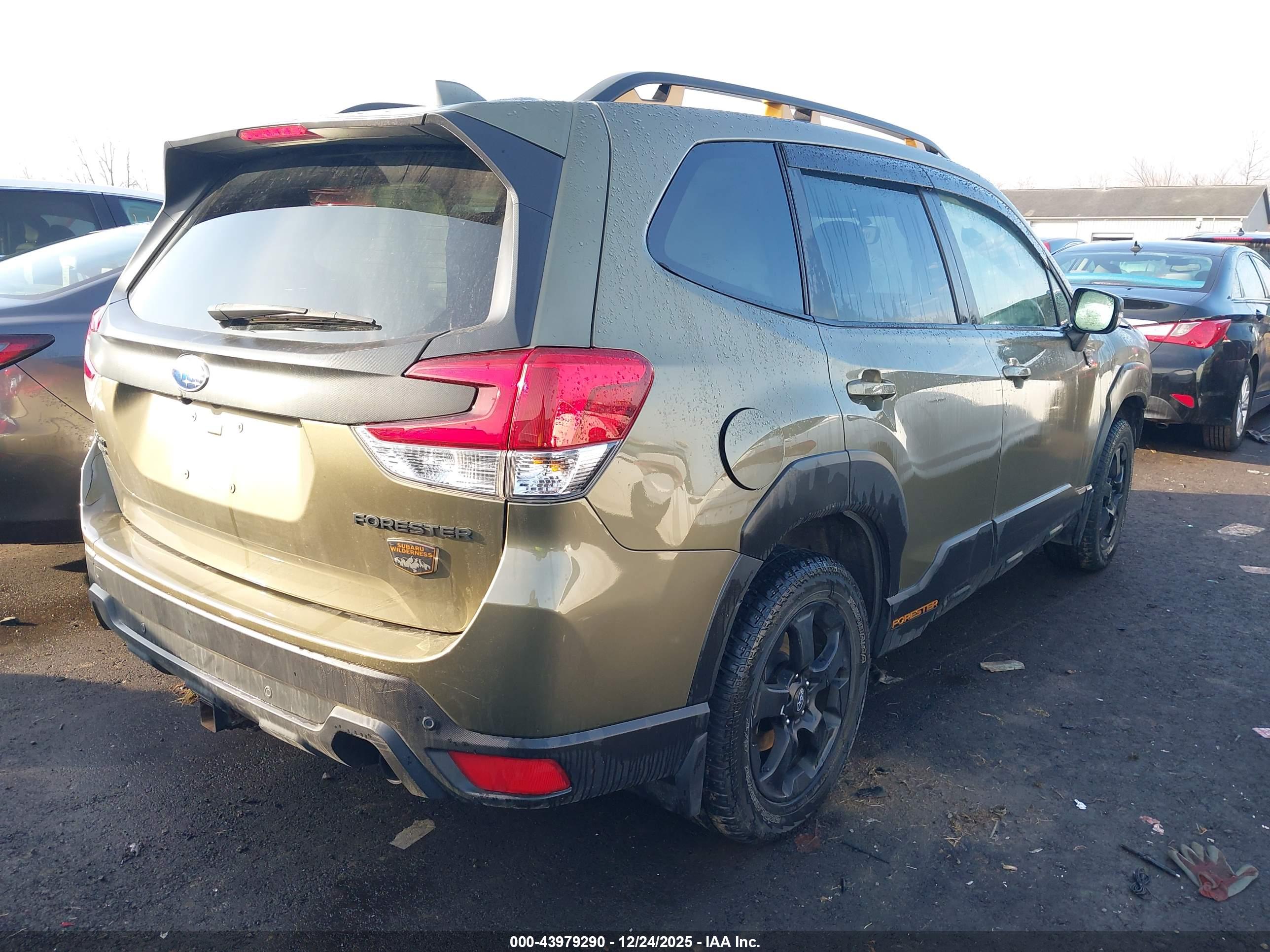 SUBARU FORESTER image 4