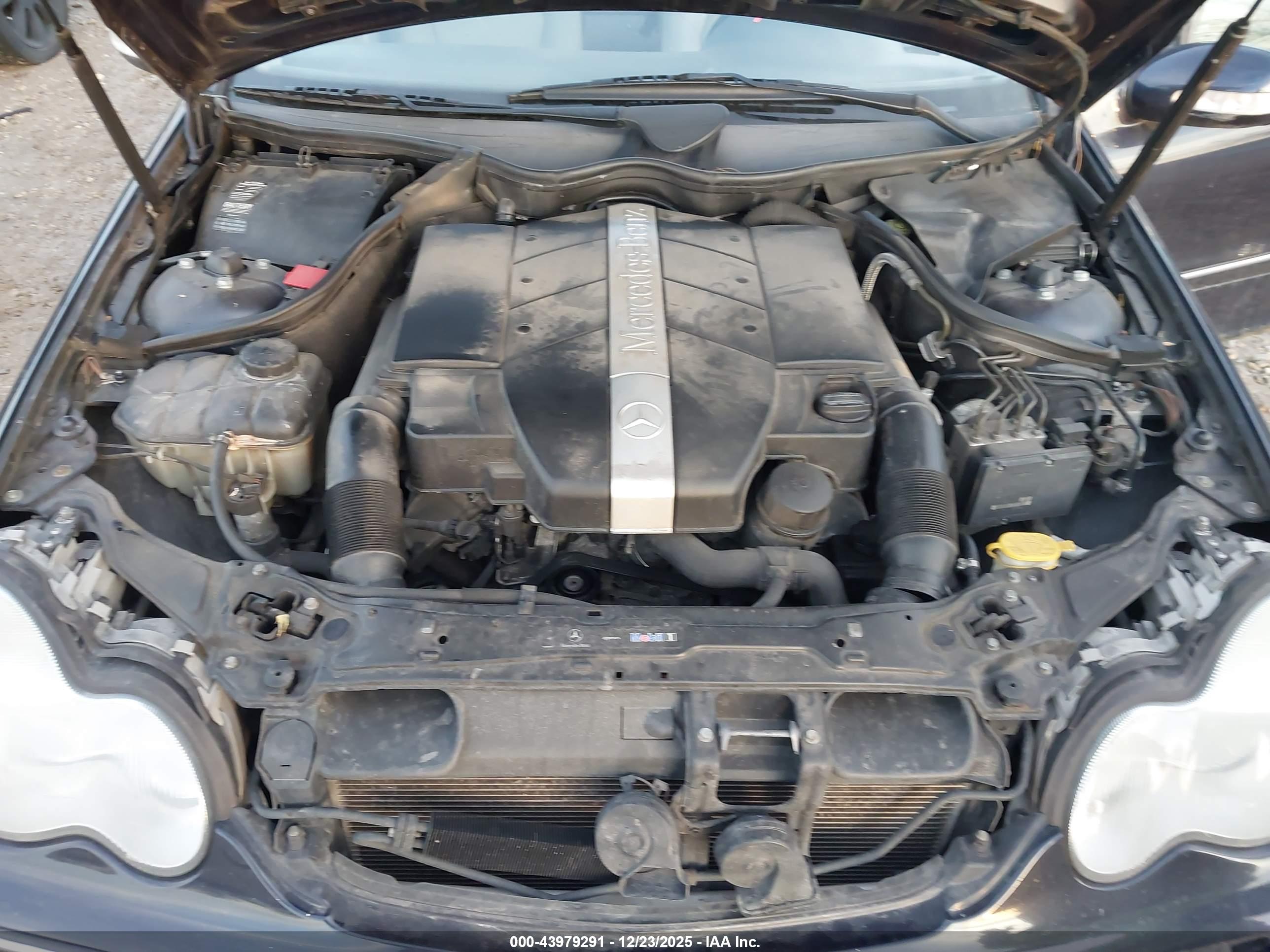 MERCEDES-BENZ C image 10