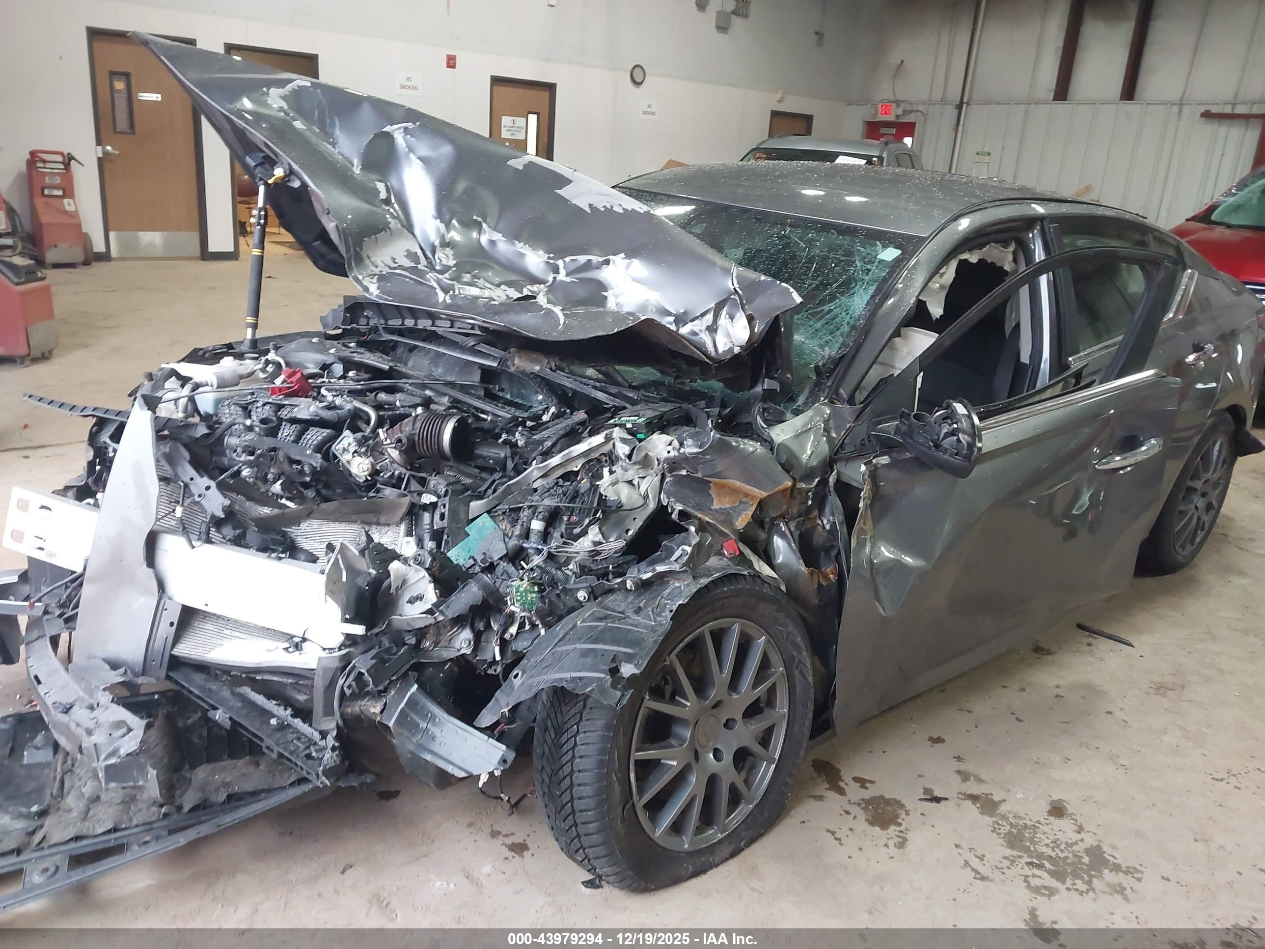 NISSAN ALTIMA image 6