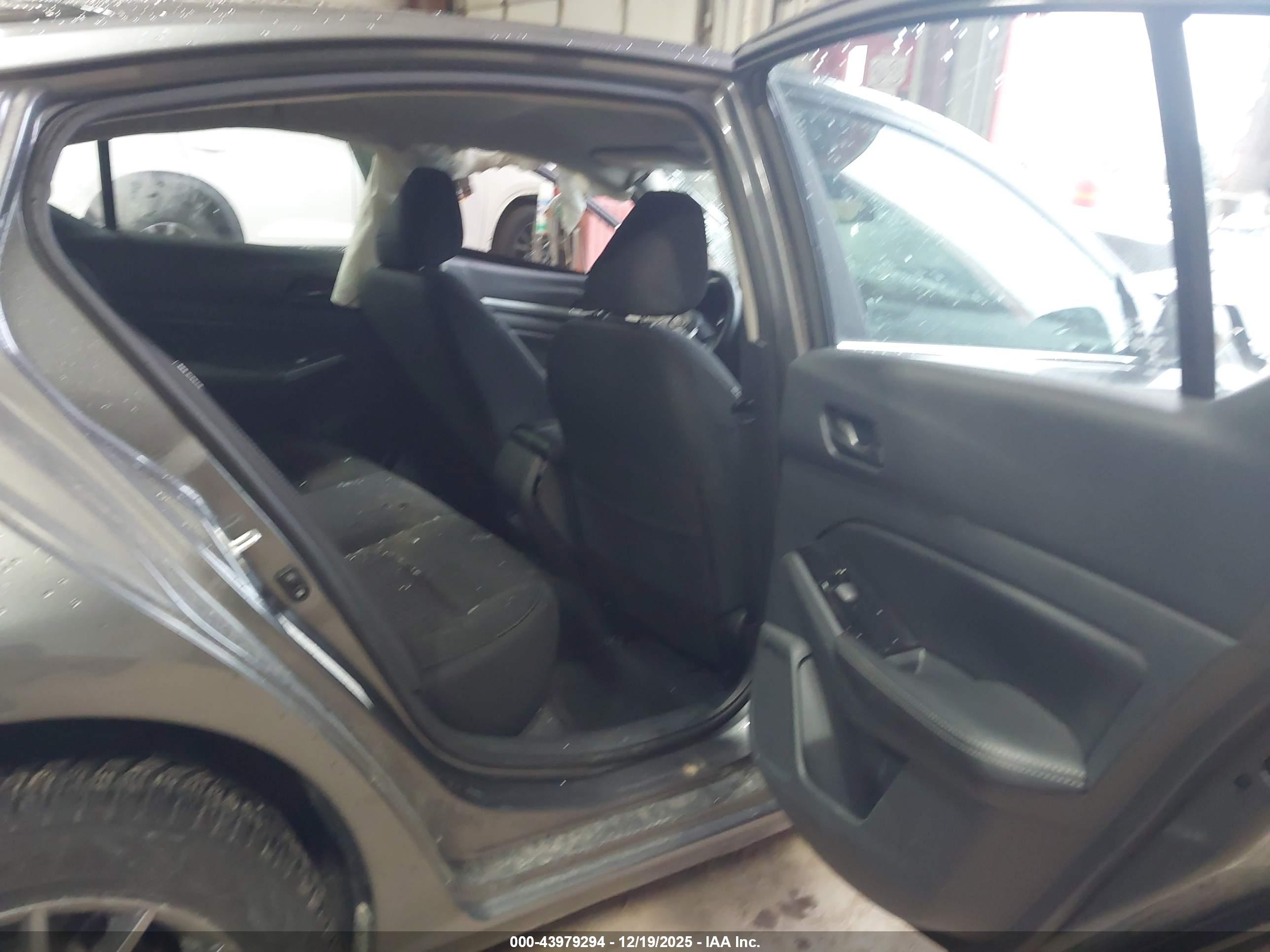 NISSAN ALTIMA image 8