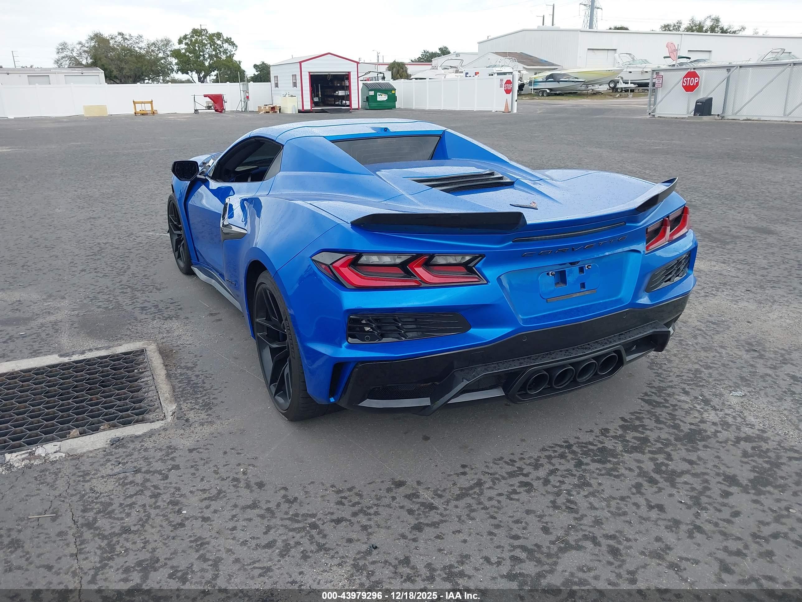 CHEVROLET CORVETTE image 3
